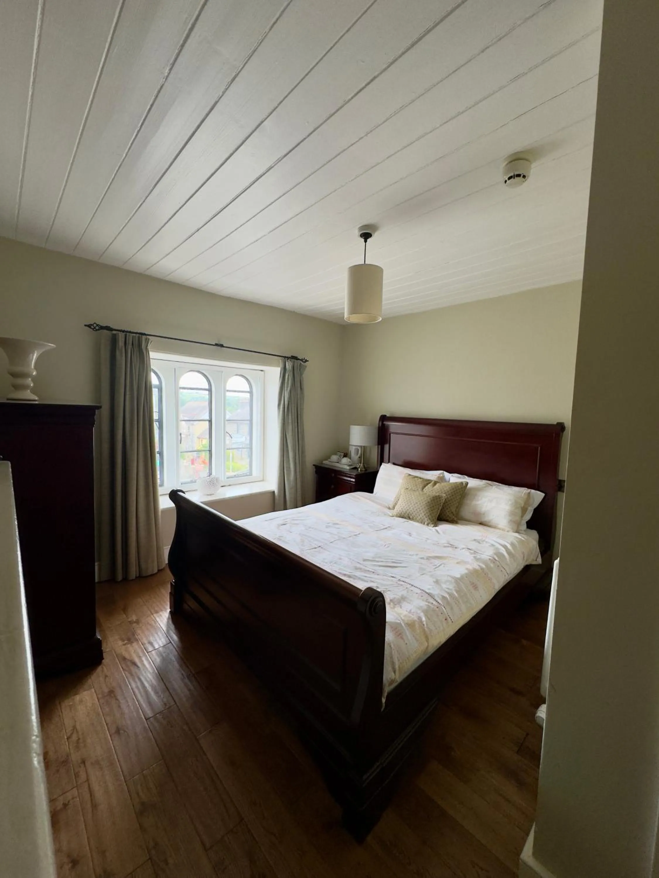 Cross Hands Hotel