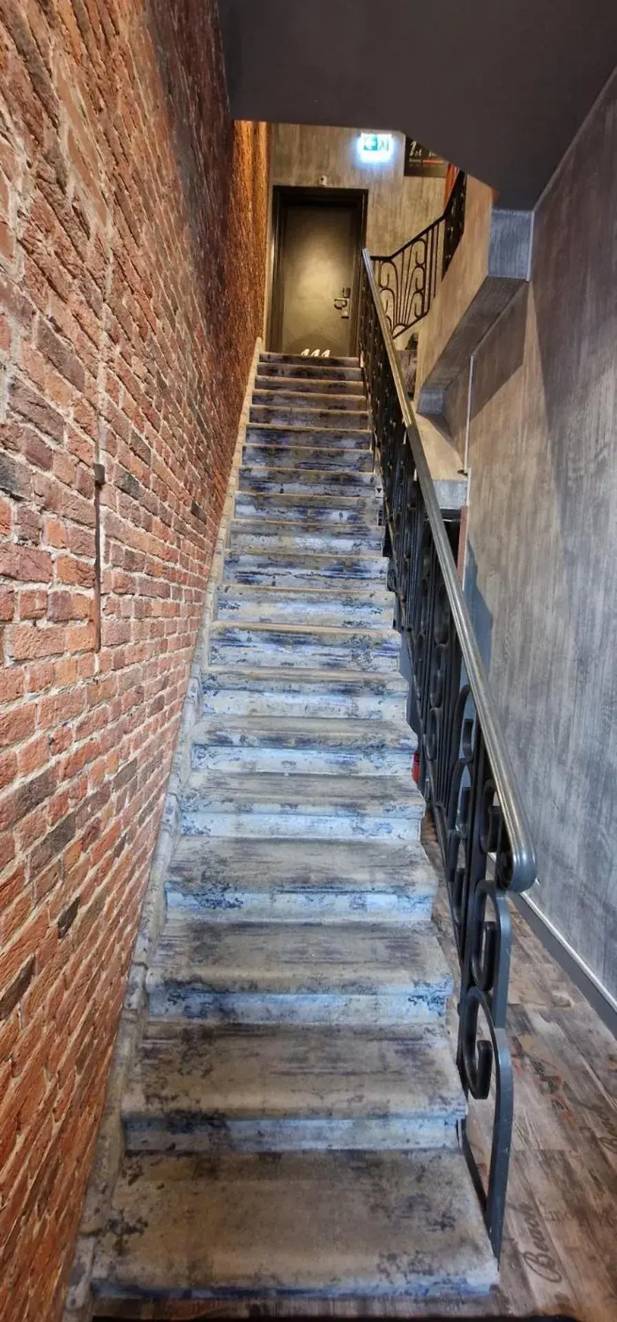 Property building in Urban City Centre Hostel Property building in Urban City Centre Hostel