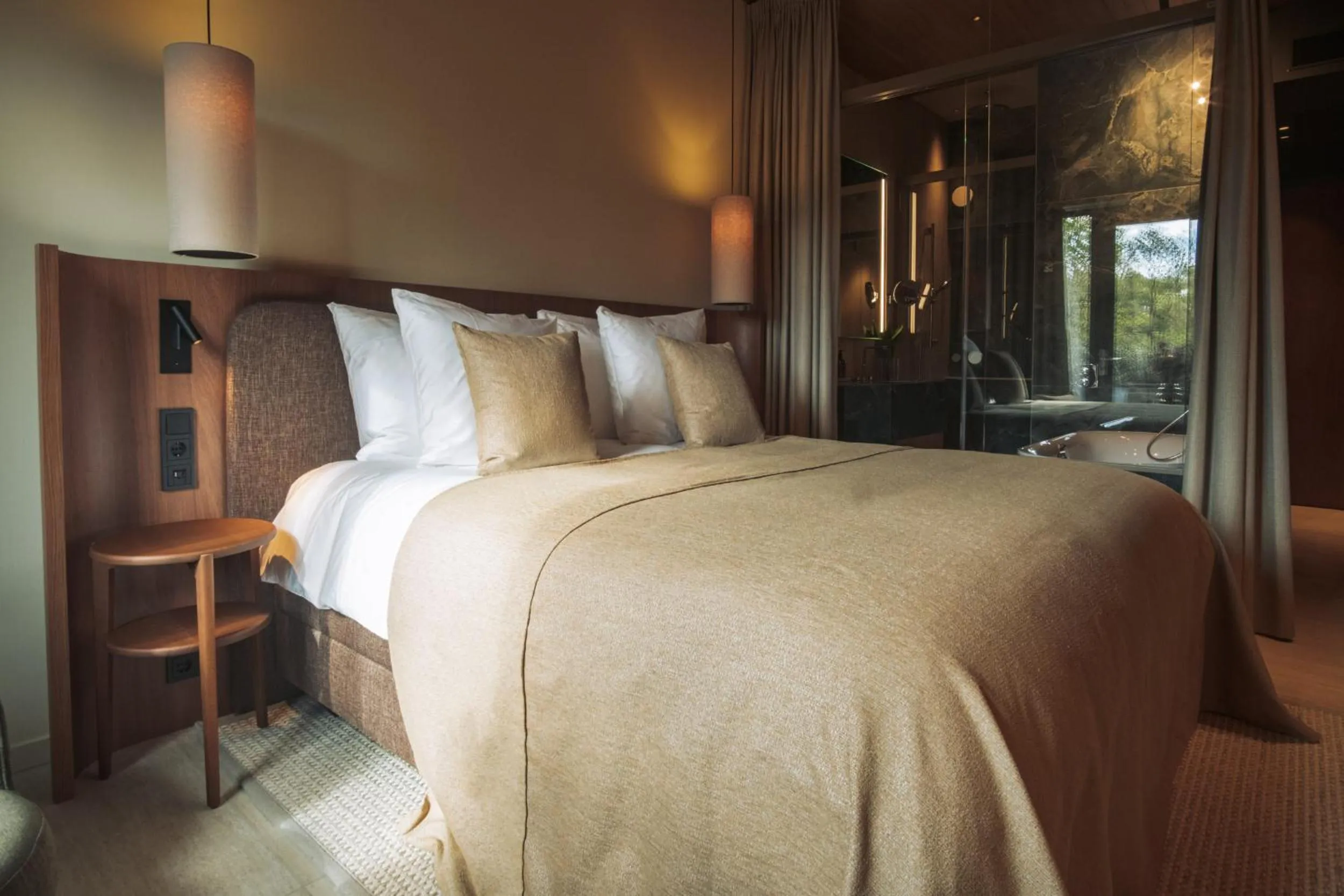 Bathroom, Bed in Van Oys Maastricht Retreat, a Leading Hotel of the World