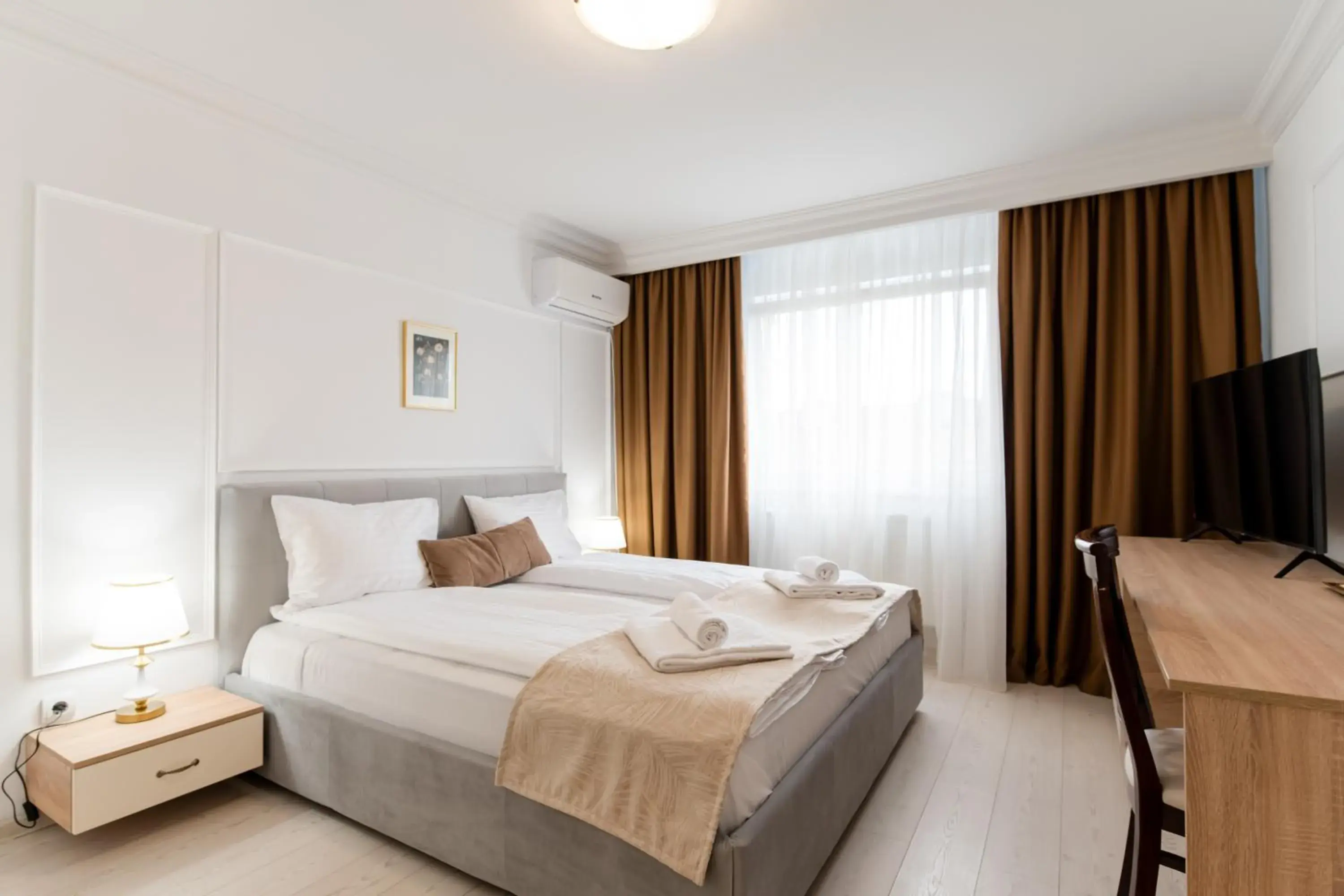 Bed in Hotel Royal Plaza By TimHotels Bed in Hotel Royal Plaza By TimHotels