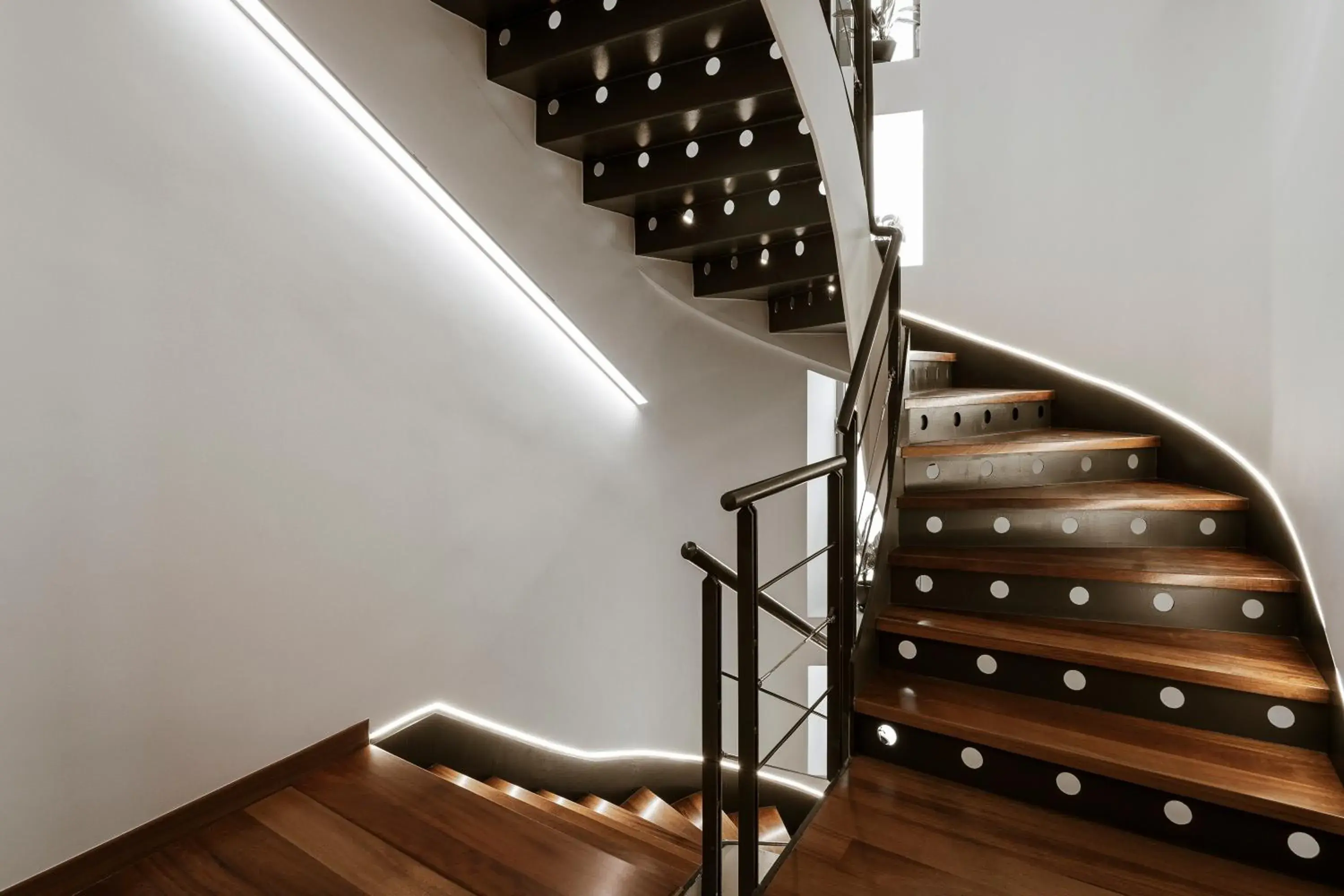 Property building in Likno Athens Property building in Likno Athens