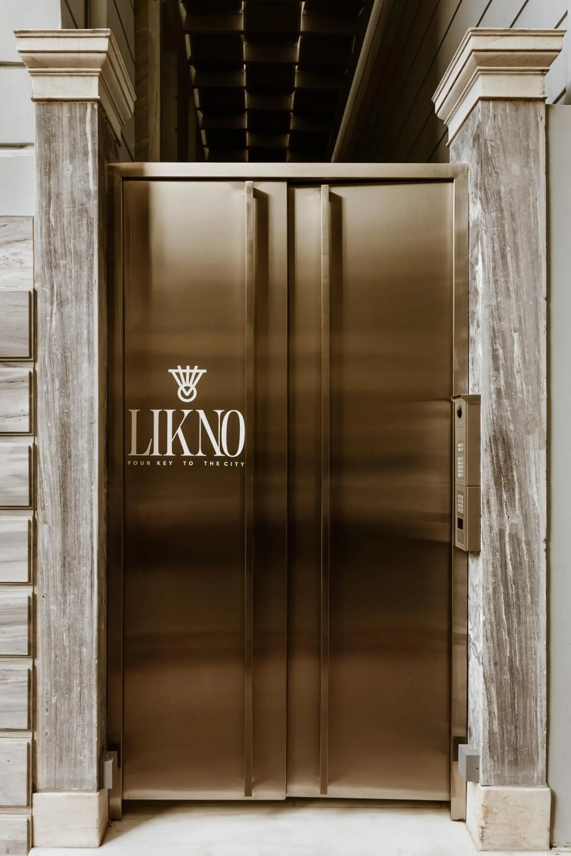 Facade/entrance in Likno Athens Facade/entrance in Likno Athens