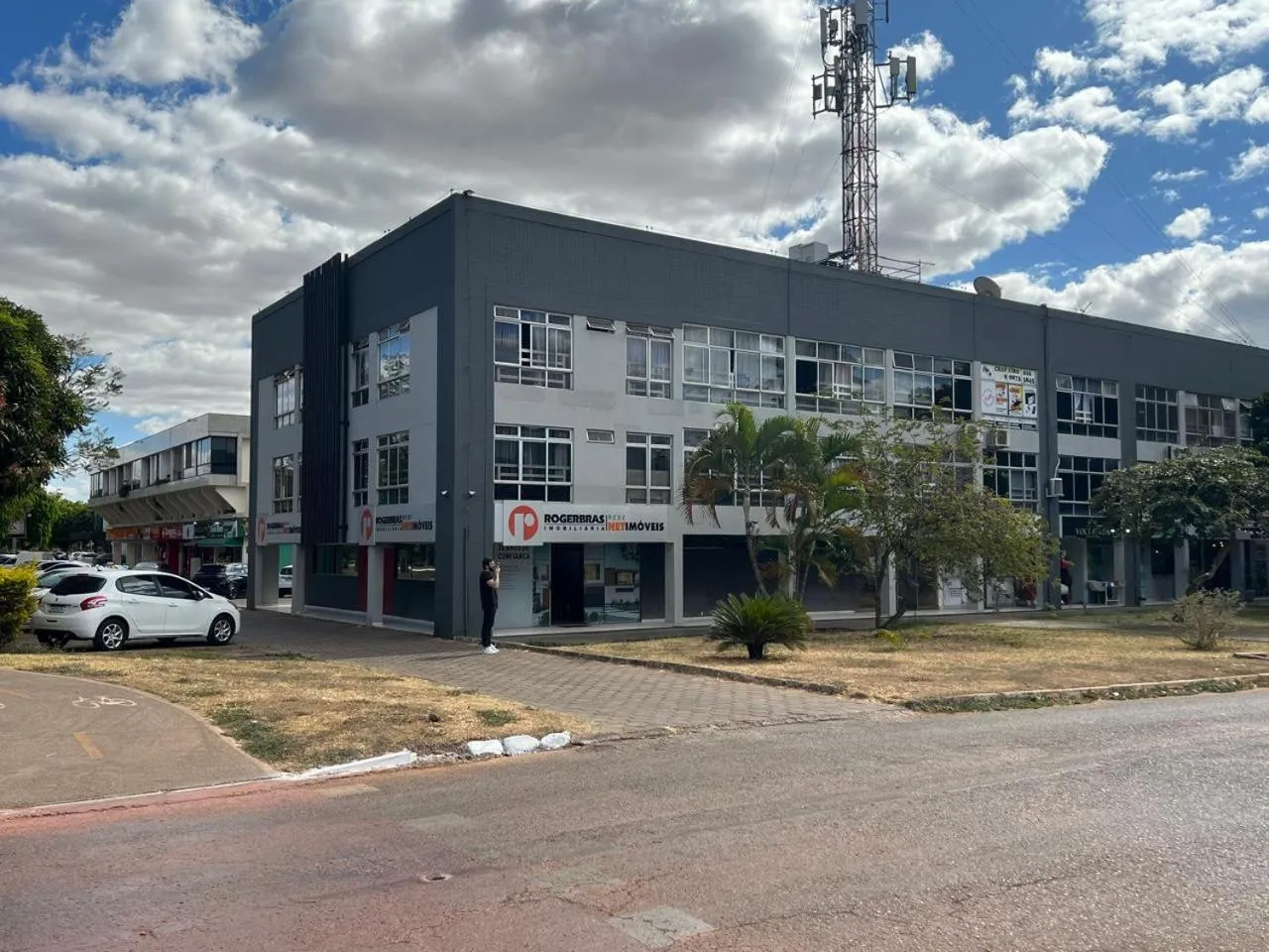 Temporada - Kit Brasília - Sudoeste- 222 - Melhor Custo Benefício - Até 4 pessoas