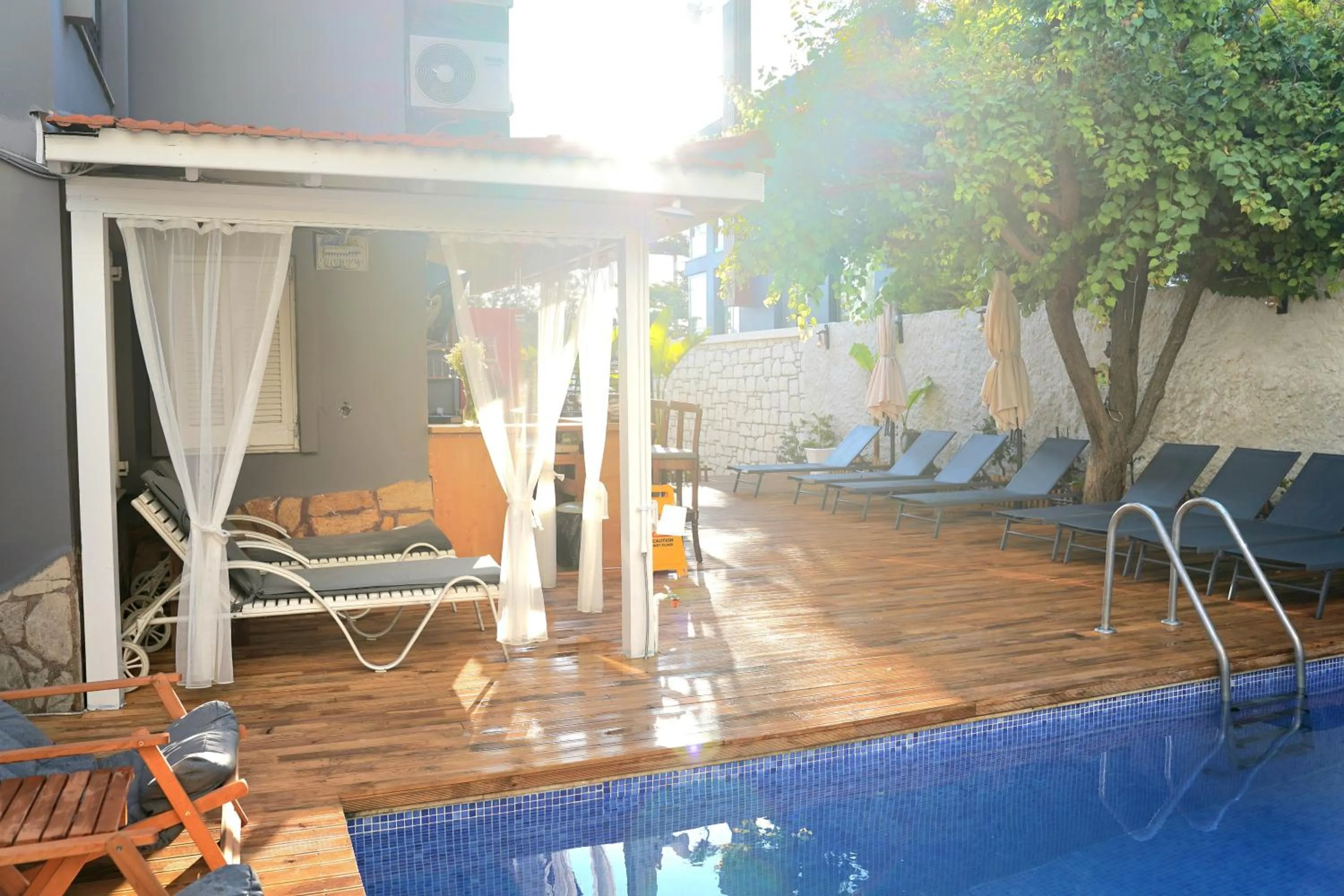 Swimming pool in Kekik Alaçatı Otel