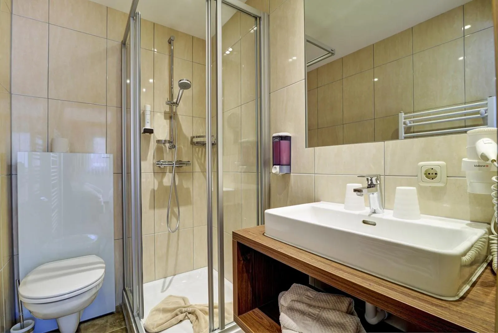 Bathroom in Hotel Enzian Paznaun