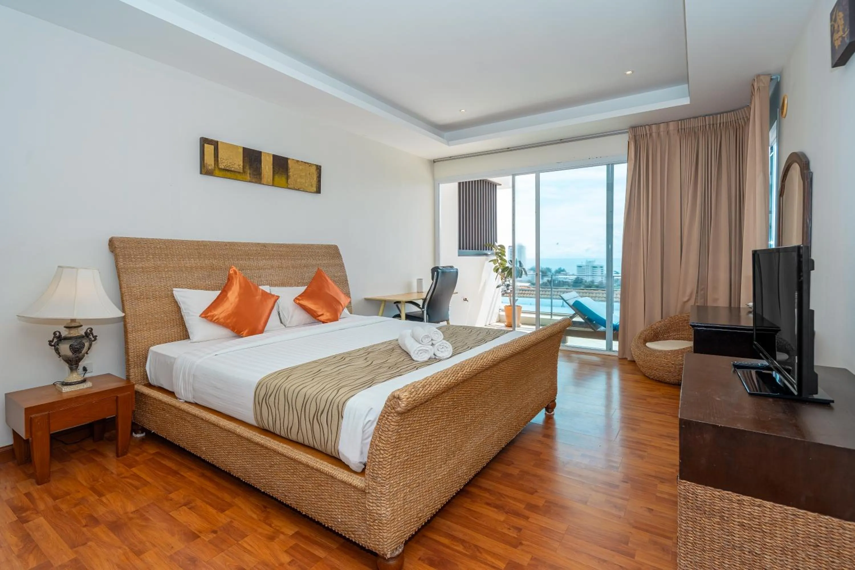 Bedroom, Bed in Hillside Seaview Residence