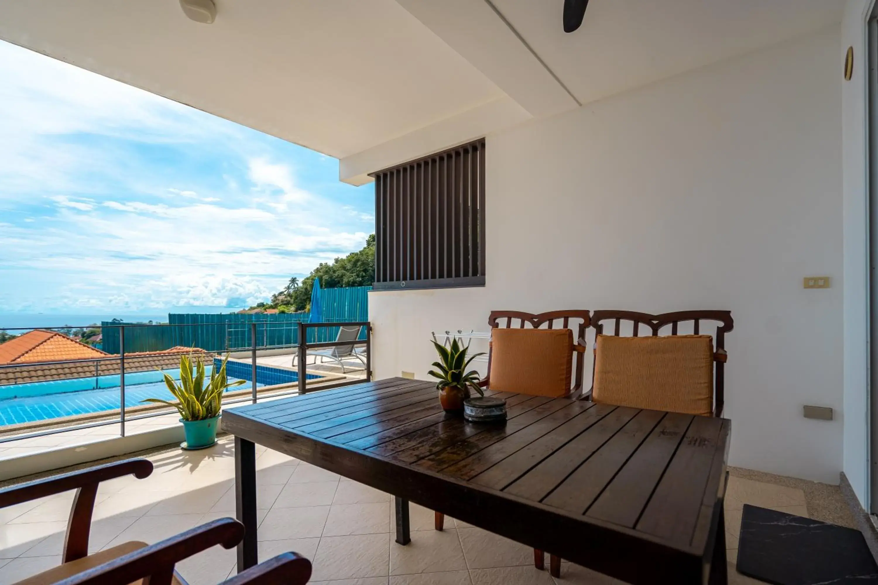 Balcony/Terrace in Hillside seaview Residence Balcony/Terrace in Hillside seaview Residence