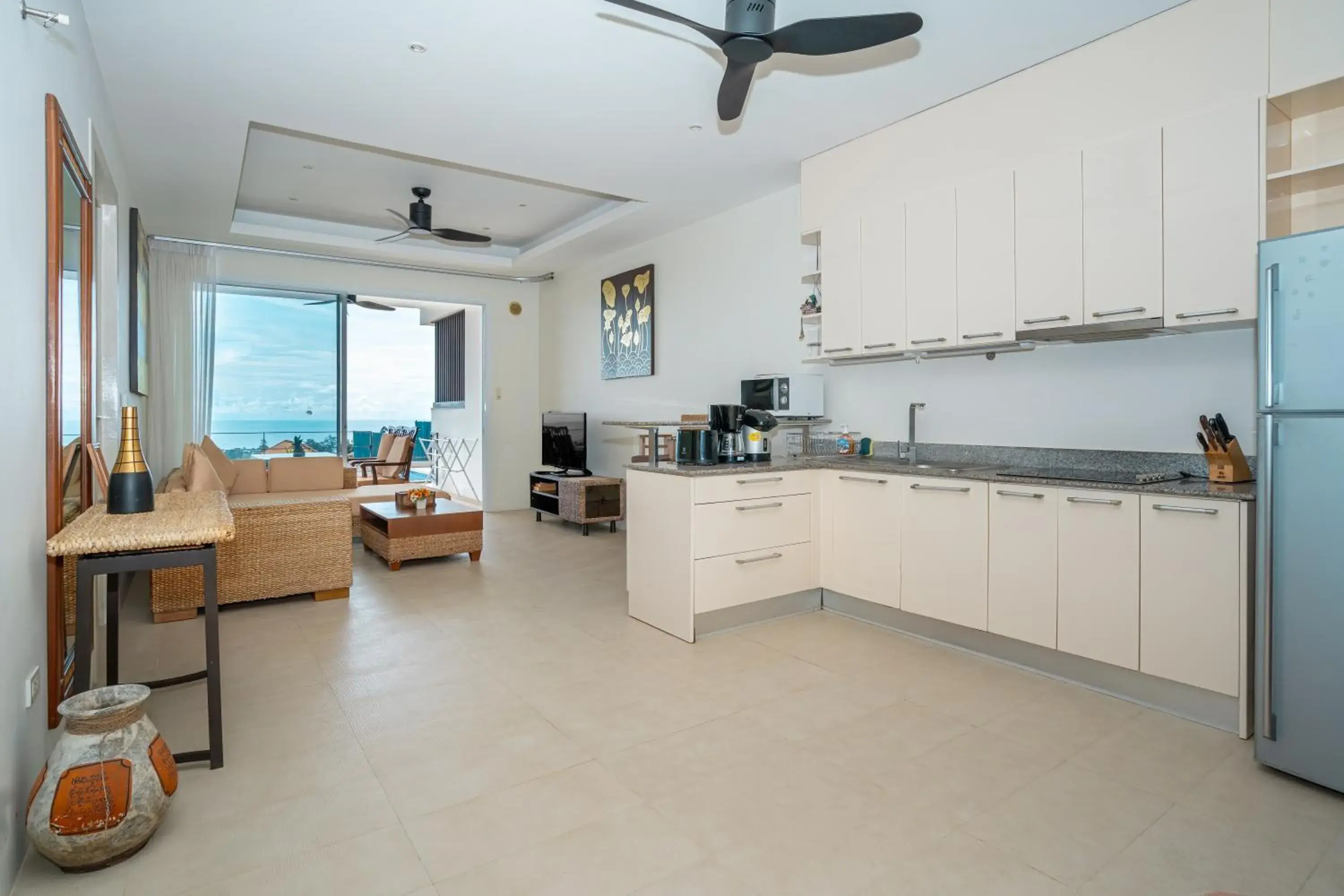 Kitchen or kitchenette in Hillside Seaview Residence Kitchen or kitchenette in Hillside Seaview Residence