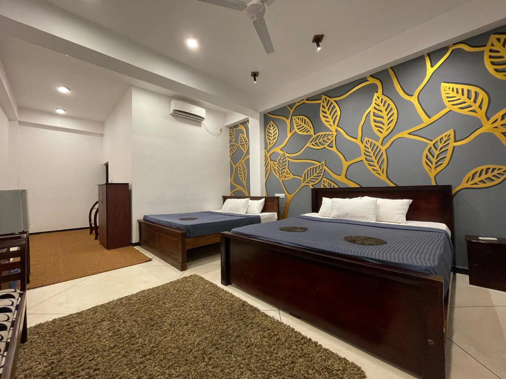 Bedroom, Bed in Crystal Oceanic