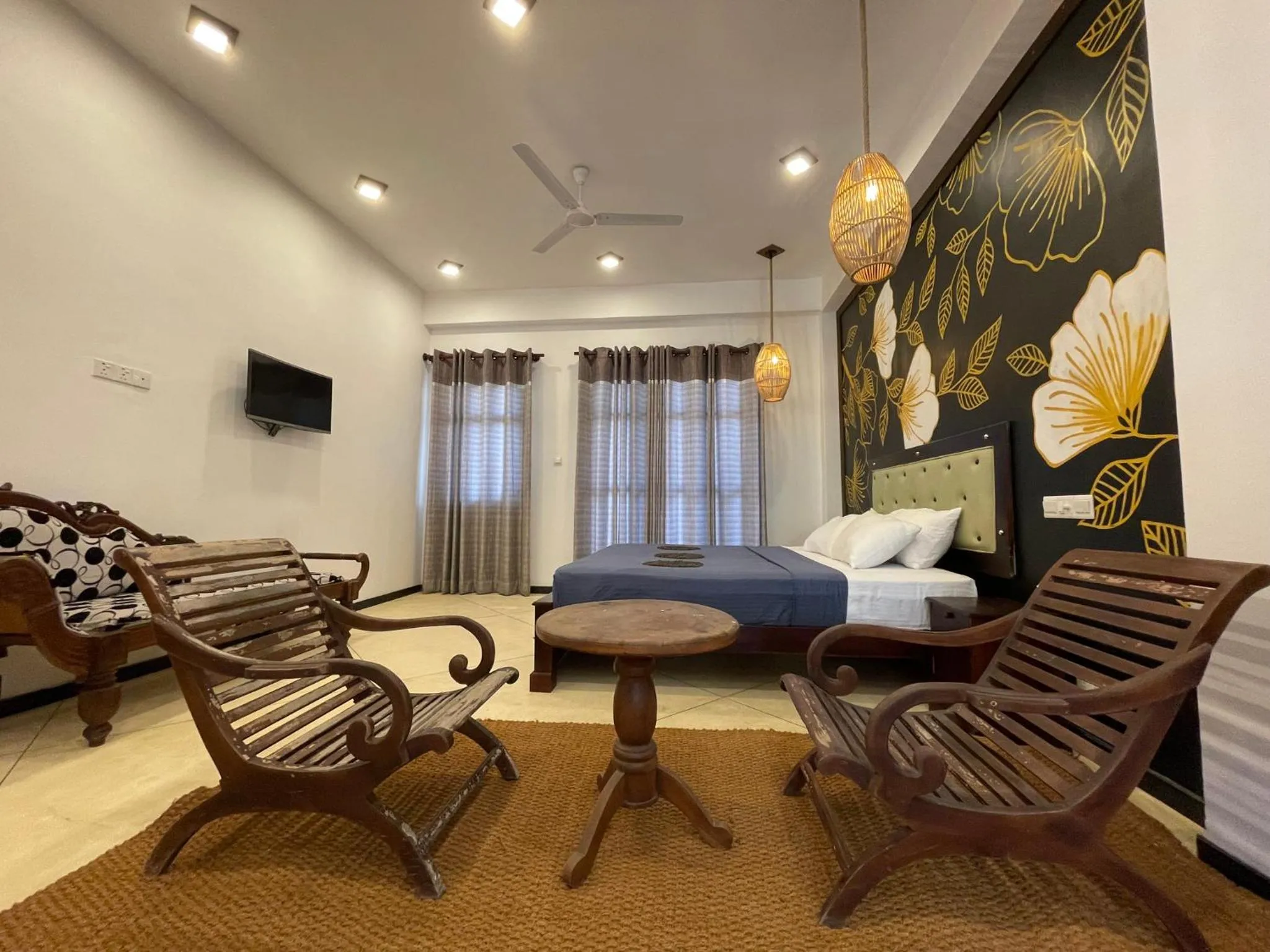 Bedroom, Bed in Crystal Oceanic