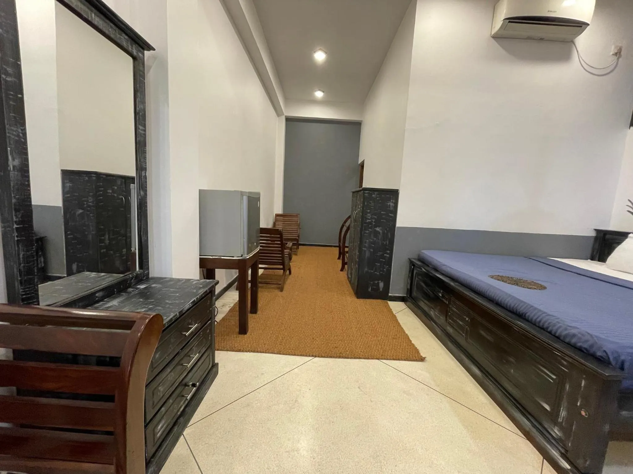 Bedroom, Bed in Crystal Oceanic