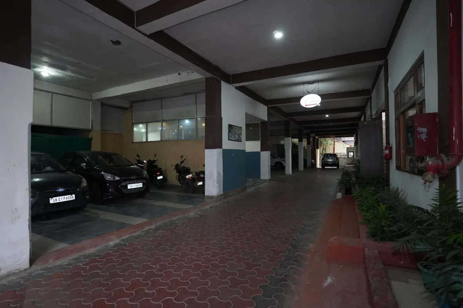 Parking in Terrace Valley Hotel Parking in Terrace Valley Hotel