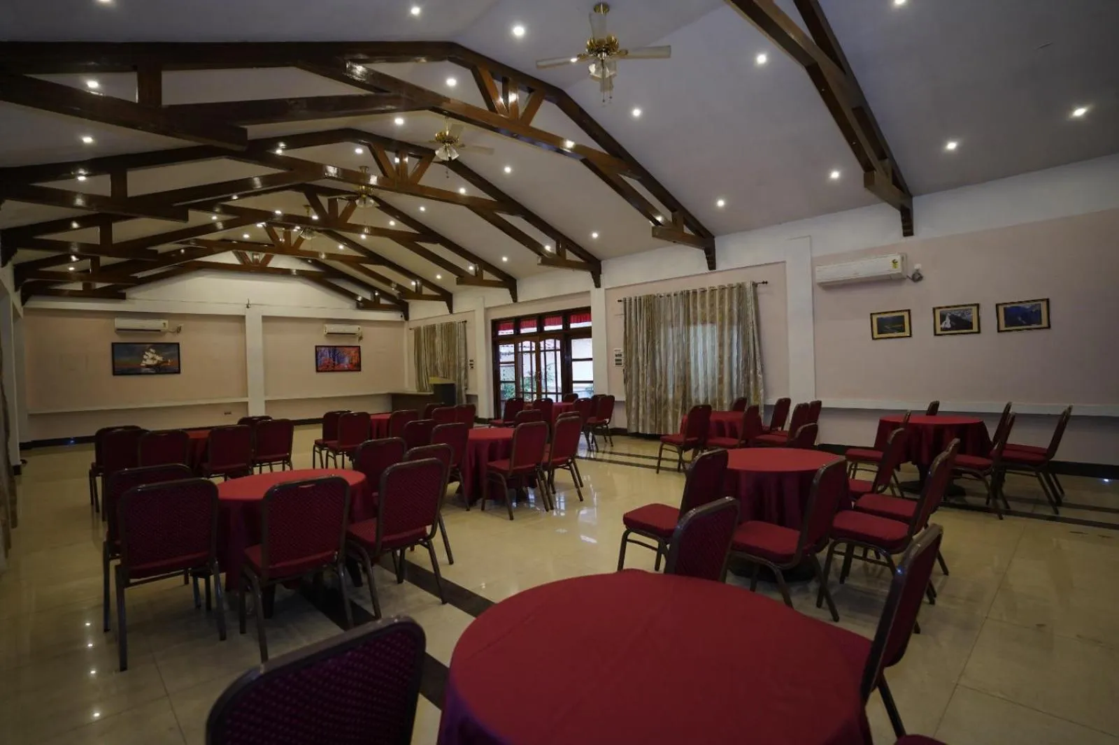 Banquet/Function facilities in Terrace Valley Hotel