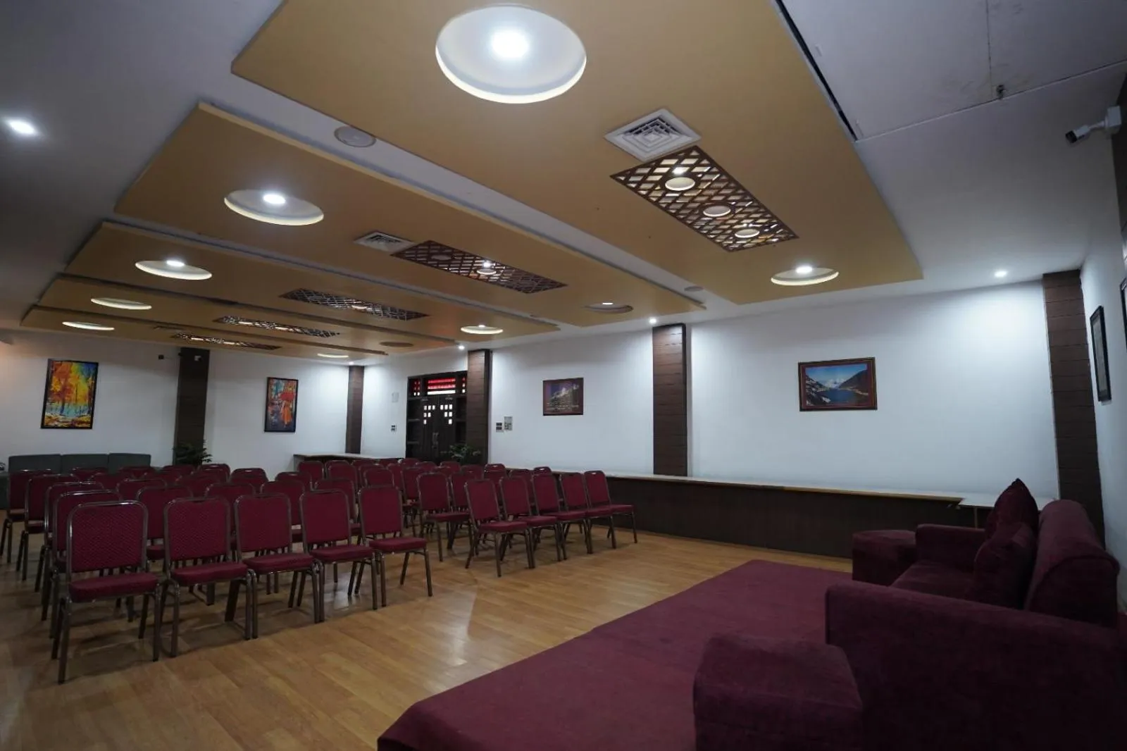 Meeting/conference room in Terrace Valley Hotel