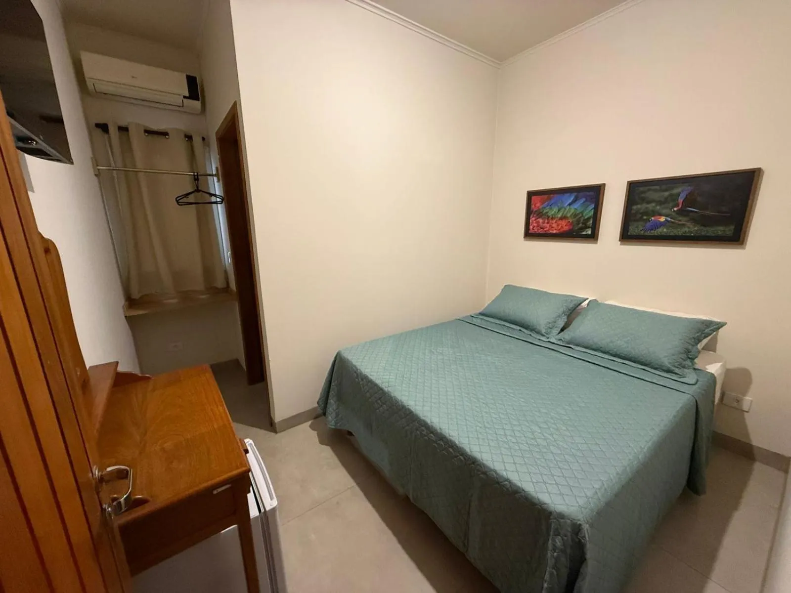 Photo of the whole room, Bed in Hotel Santa Catarina