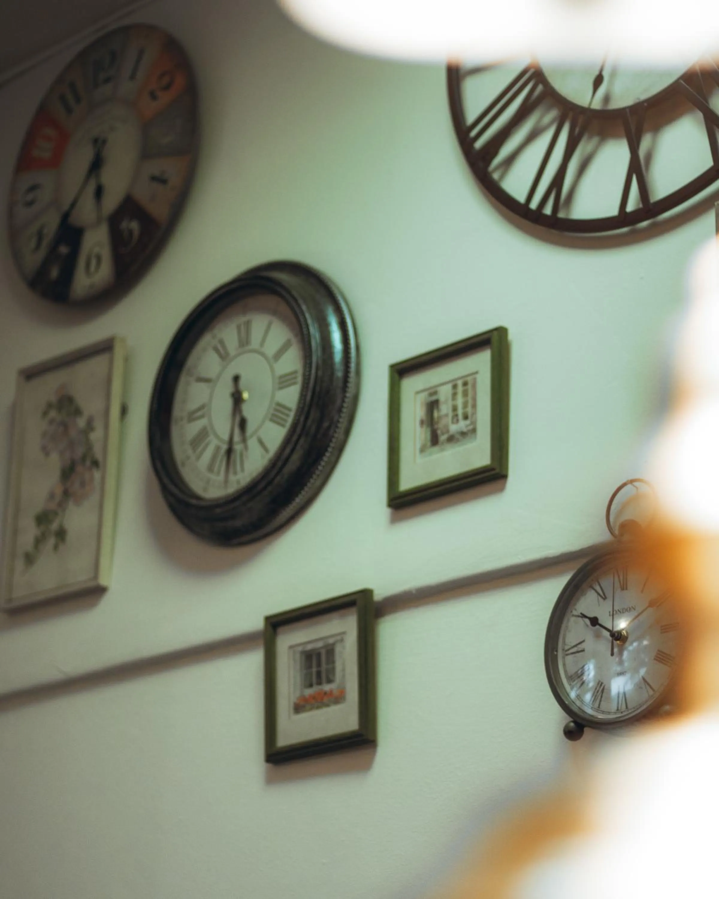 Decorative detail in Kallithea INN