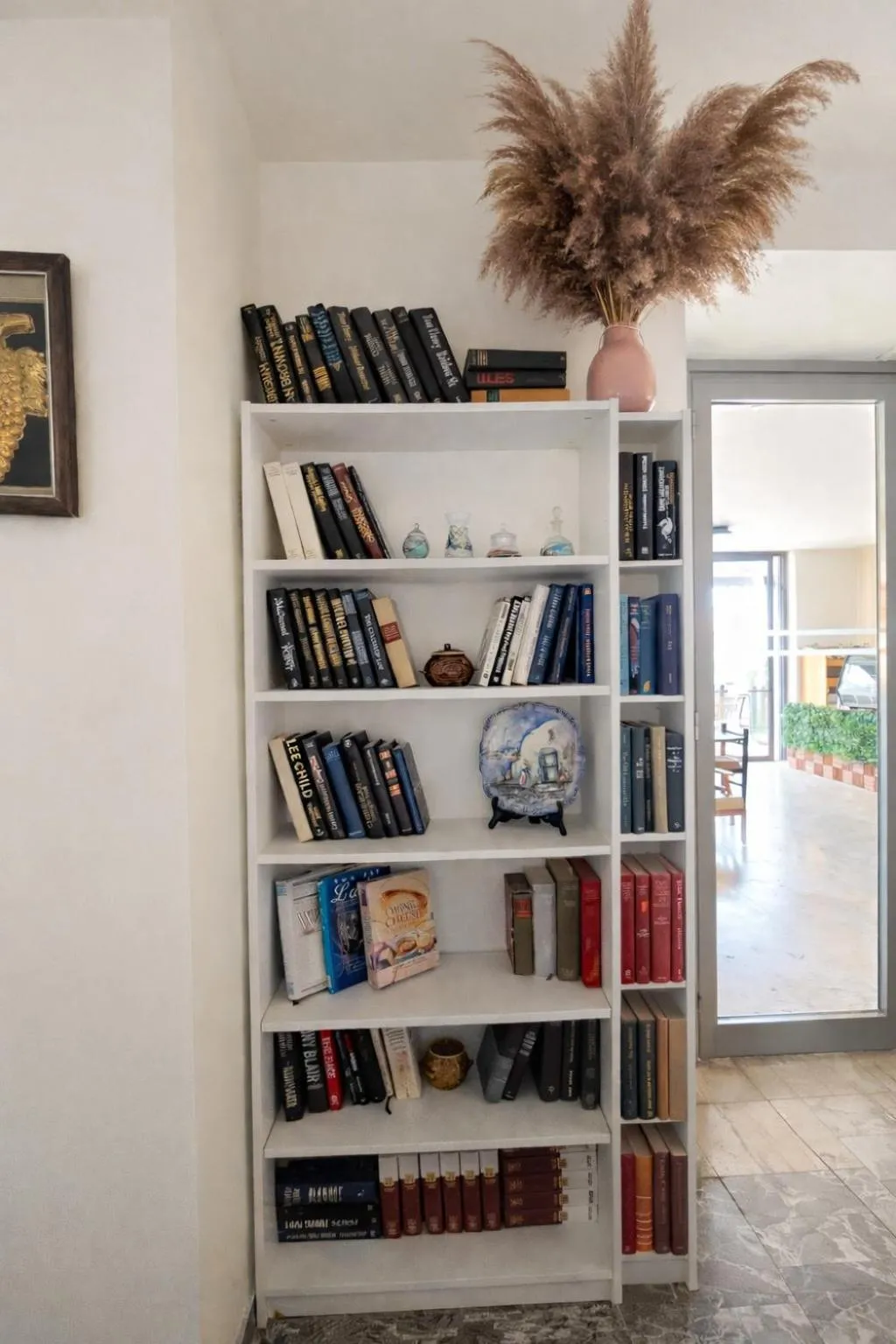 Library in Kallithea INN