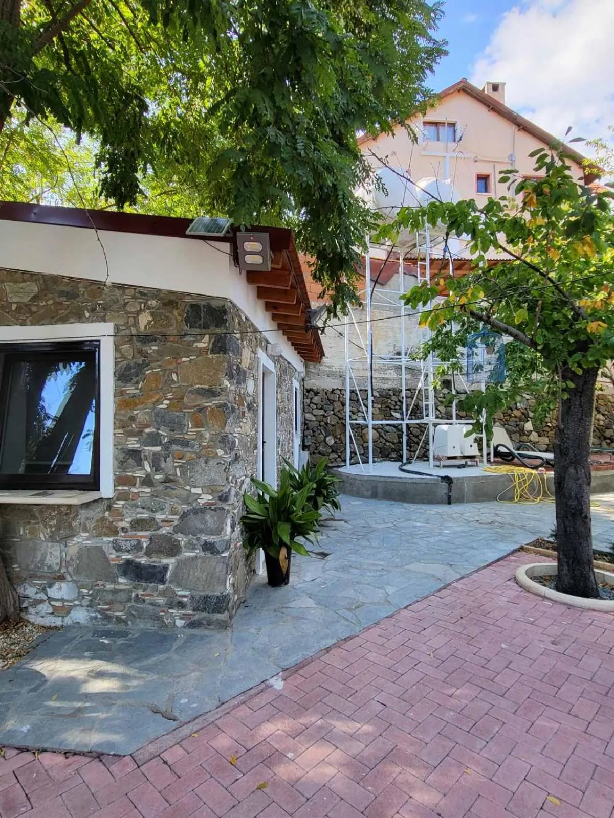 Property building in Kallithea INN