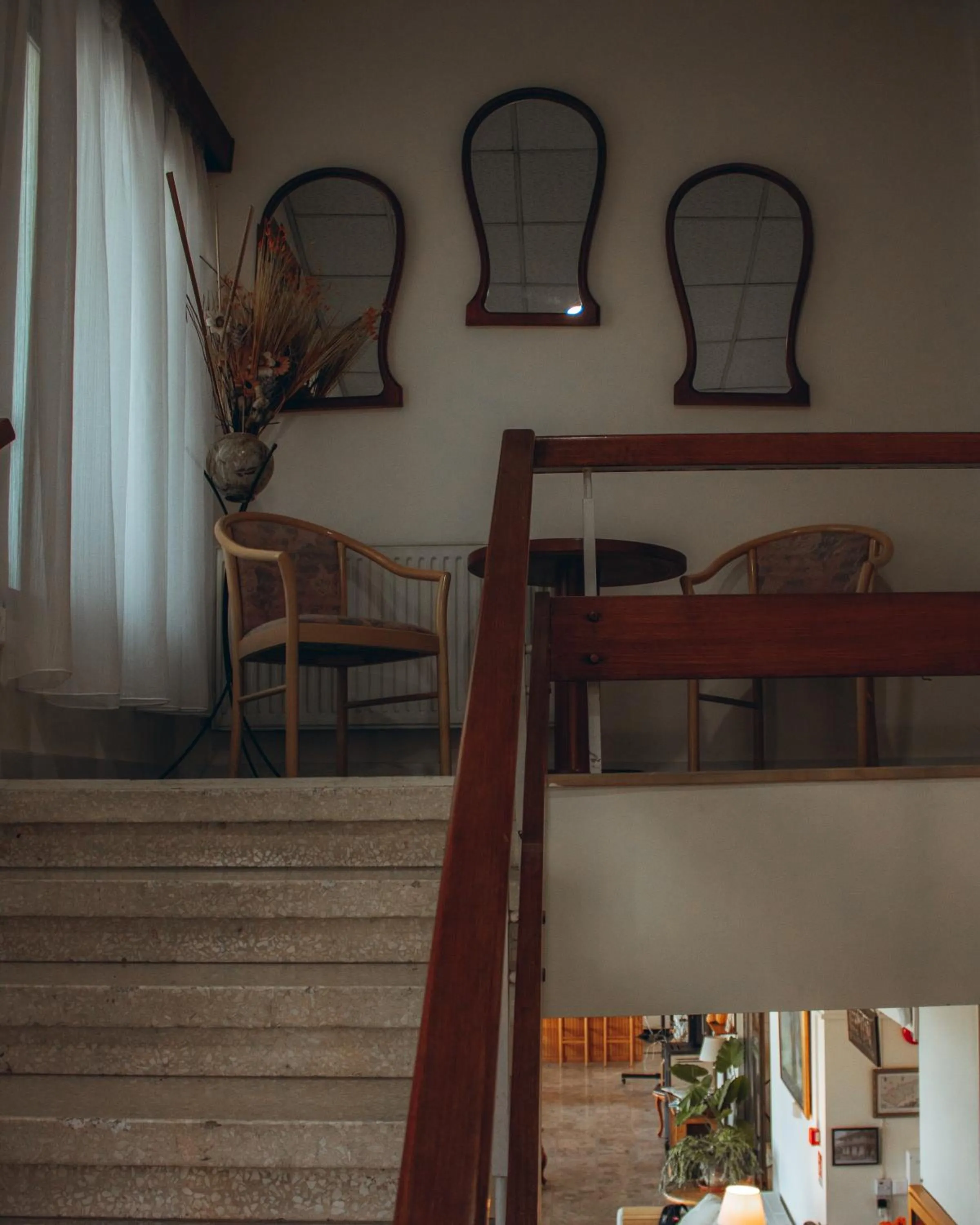 Restaurant/places to eat in Kallithea INN