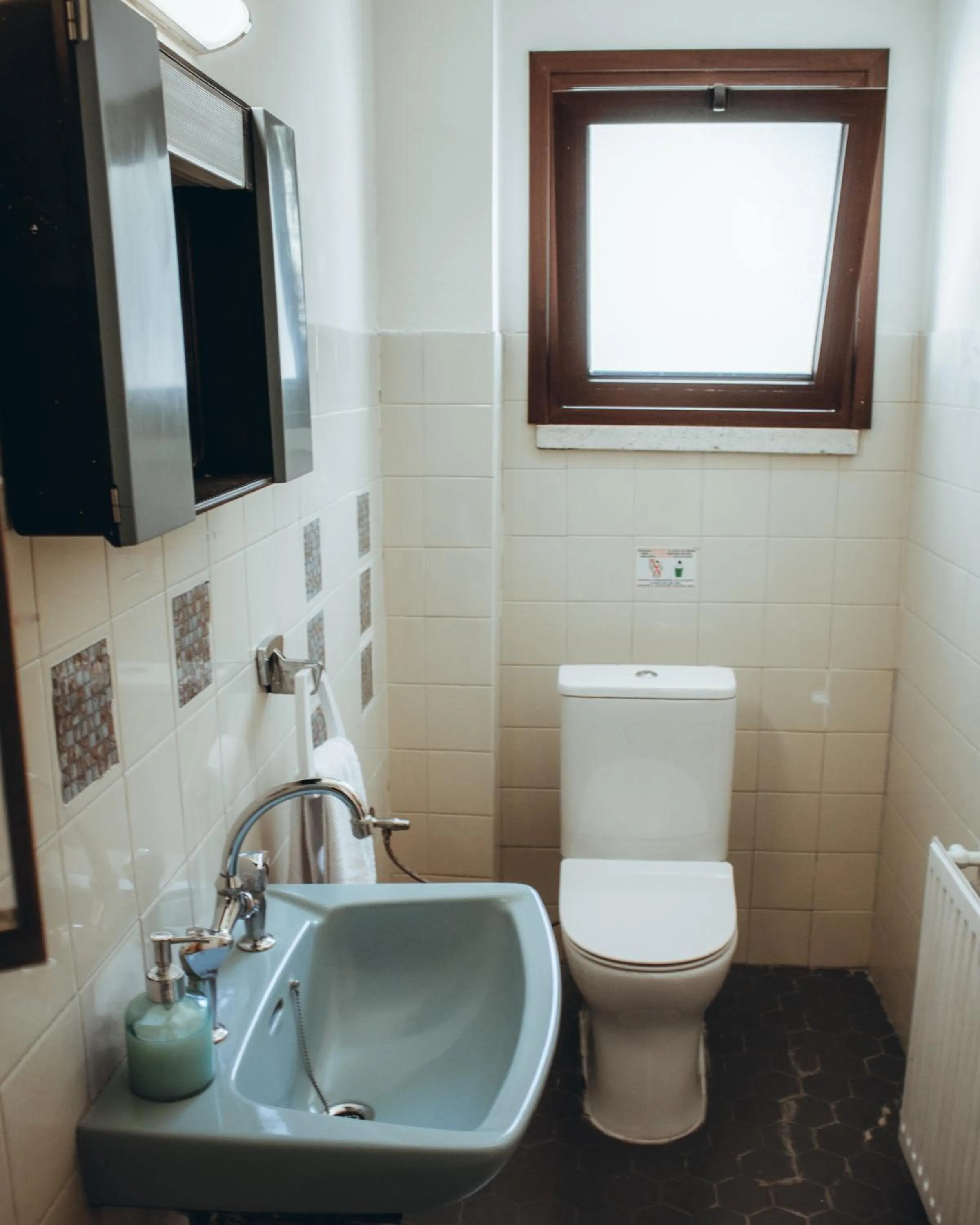 Bathroom in Kallithea INN