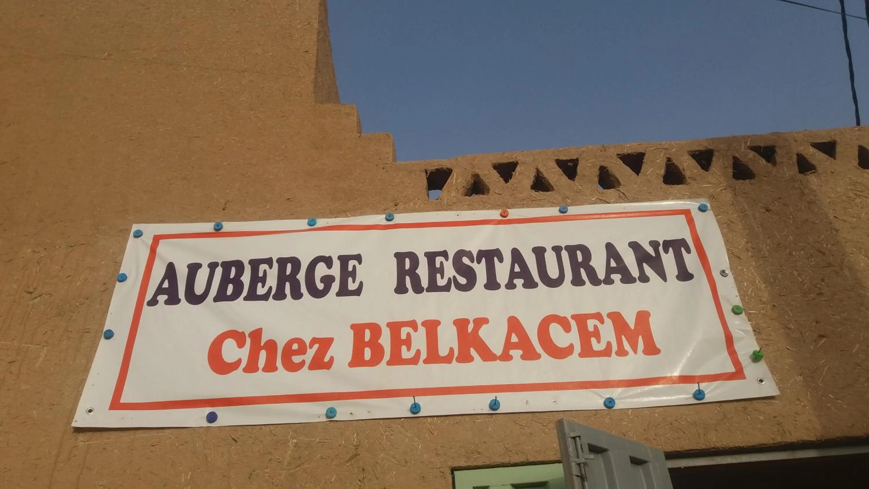 Logo/Certificate/Sign in Chez Belkacem