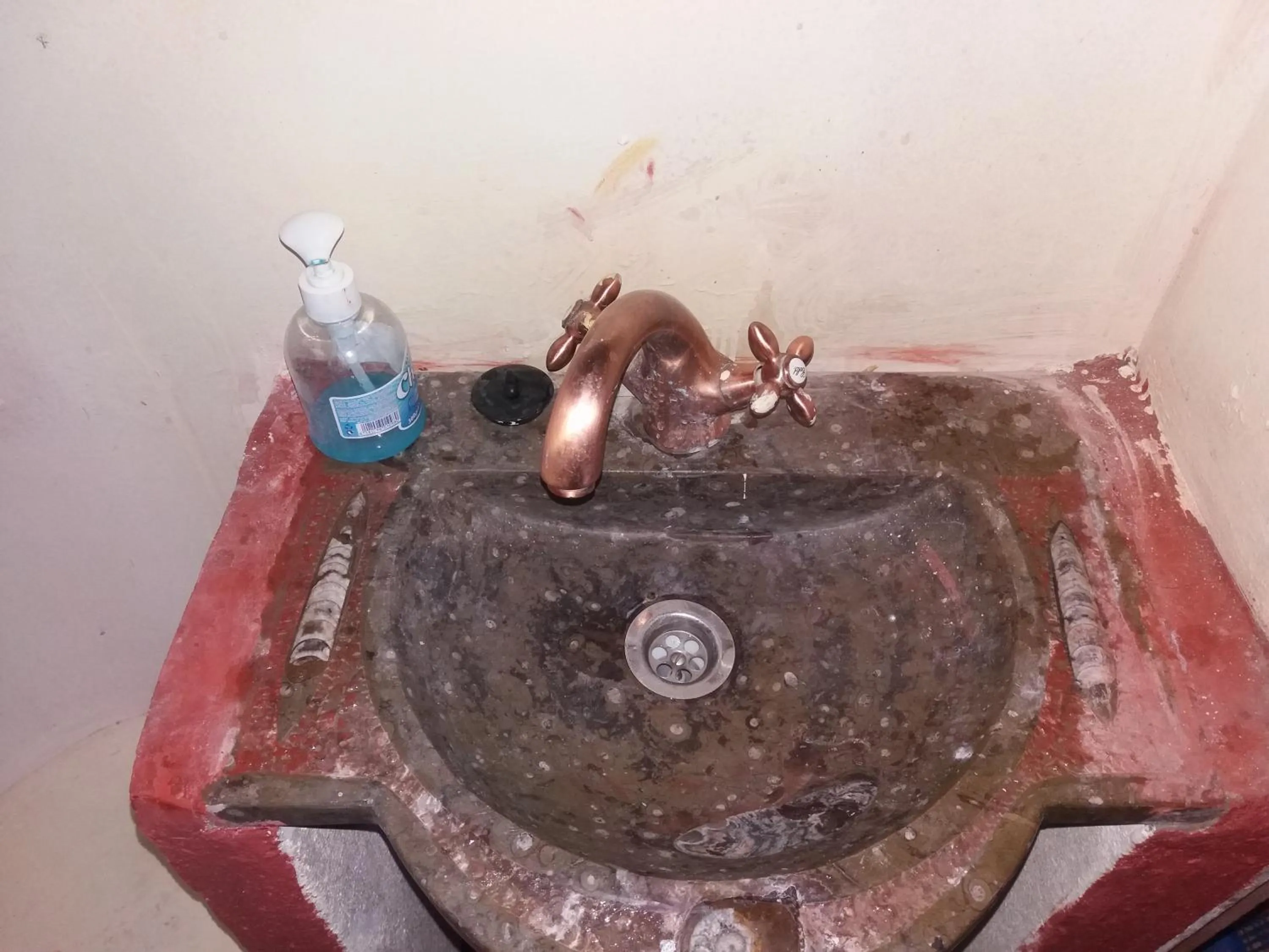 Area and facilities in Chez Belkacem