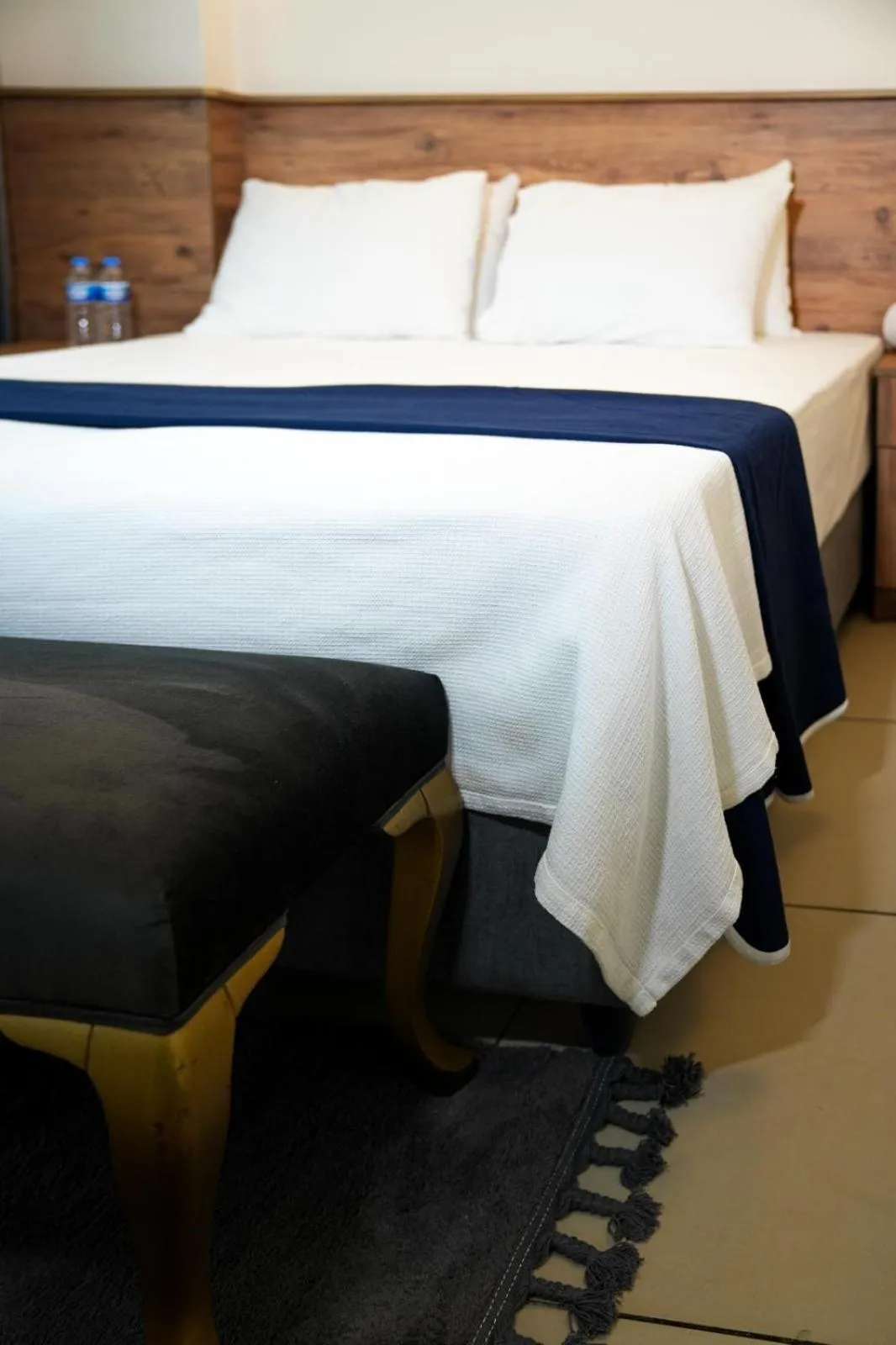 Photo of the whole room, Bed in The balo pera hotel