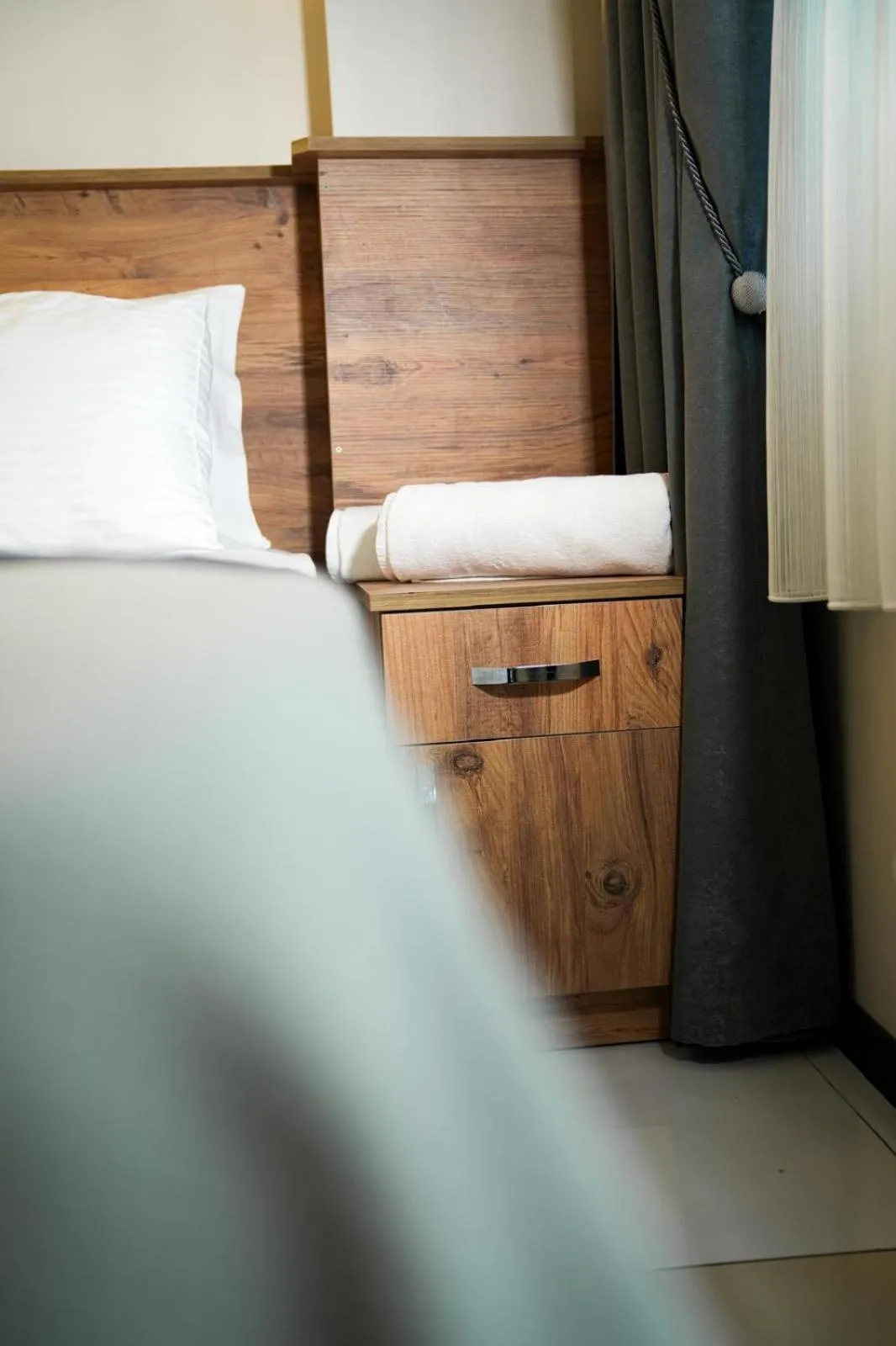 room service, Bed in The balo pera hotel