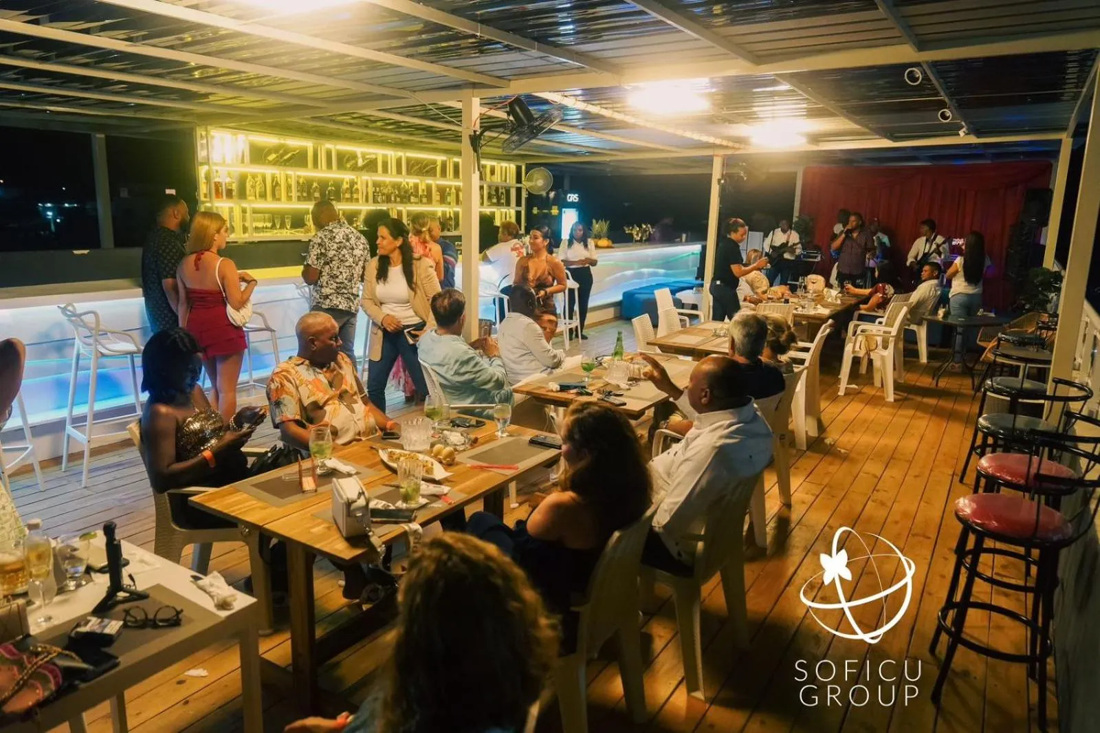 group of guests in Soficu Hotel on the beach bayahibe