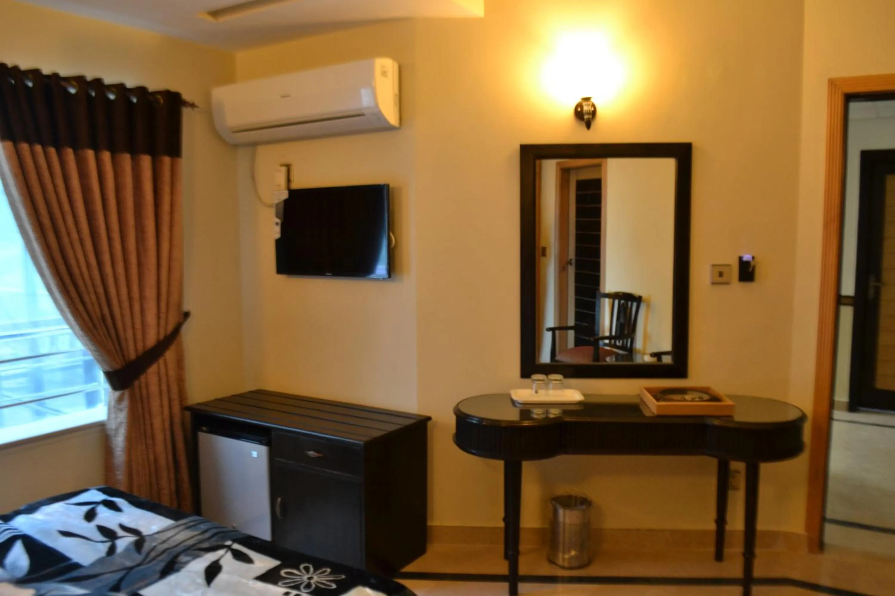 Photo of the whole room, Bed in Hotel de Palazzo