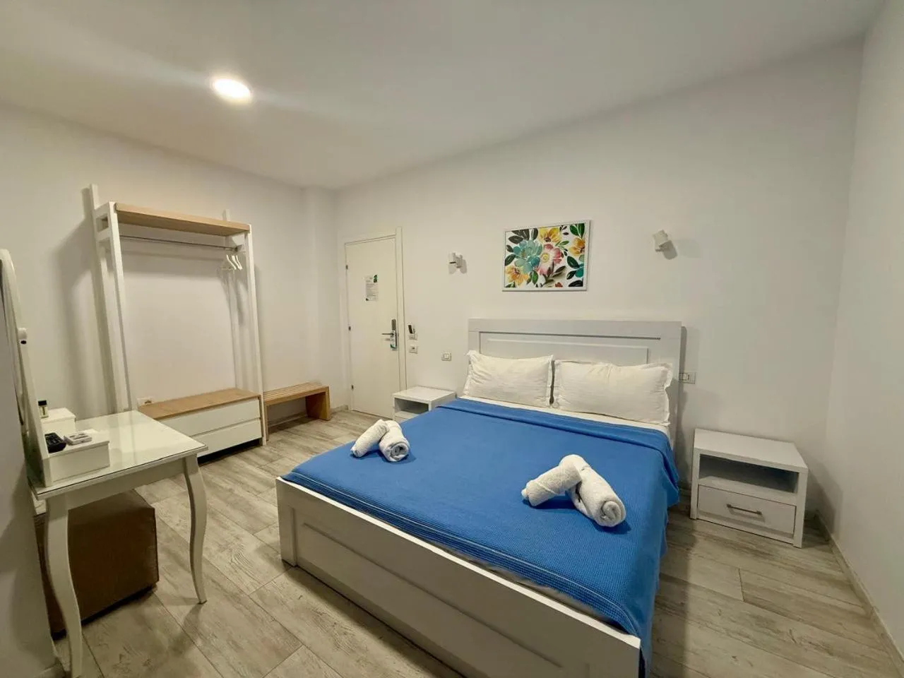 Deluxe Double Room with Side Sea View in Hotel Stolis