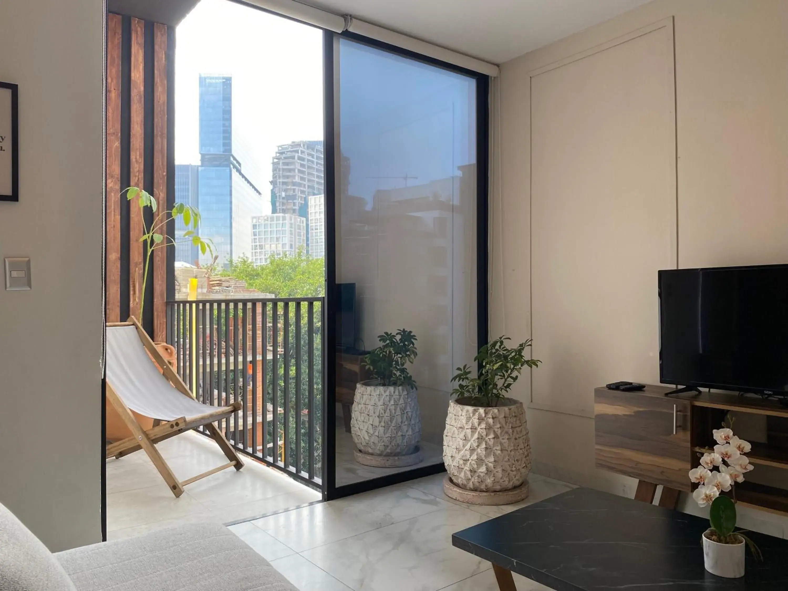 One-Bedroom Apartment with Balcony and City View in DHaus Guadalajara Country Club One-Bedroom Apartment with Balcony and City View in DHaus Guadalajara Country Club