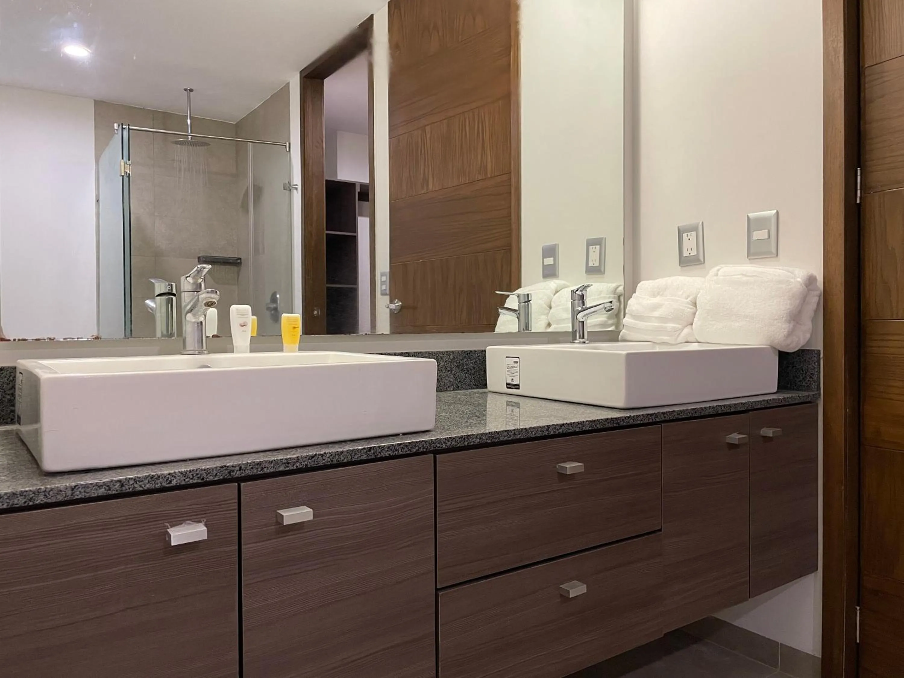 DHaus Guadalajara Country Club