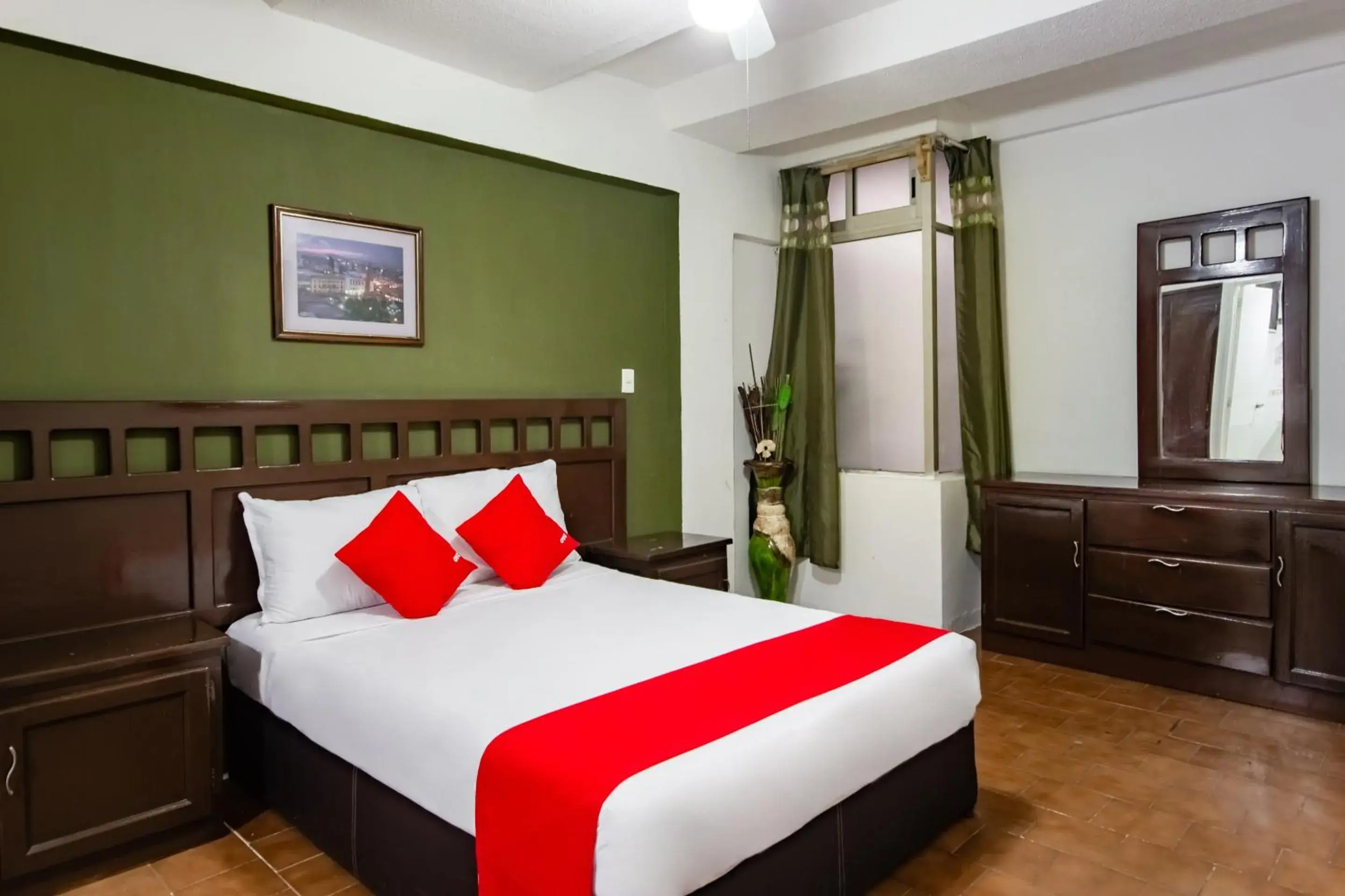 Standard Double Room in OYO Hotel Halley Standard Double Room in OYO Hotel Halley