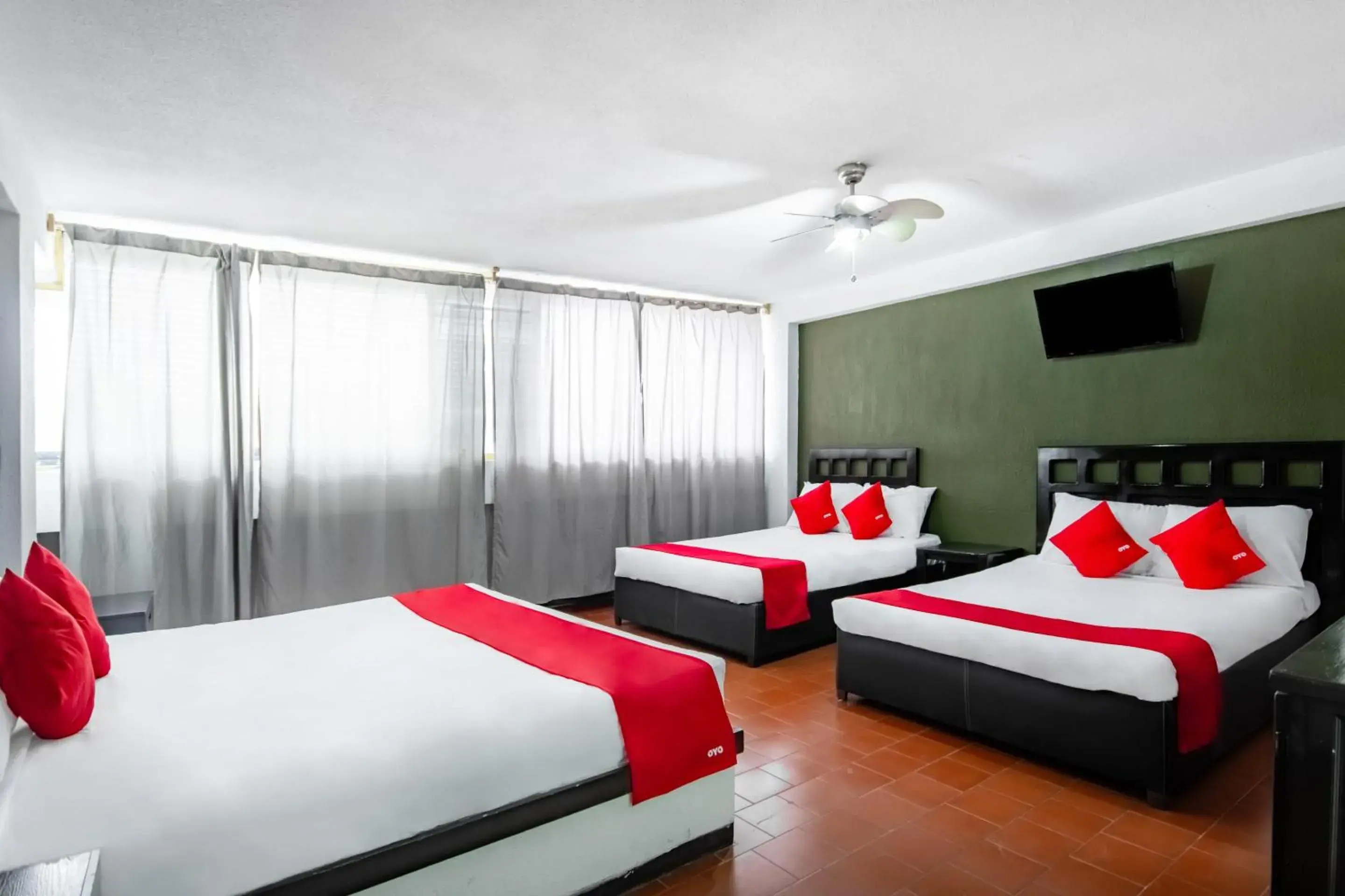 Family Room in OYO Hotel Halley Family Room in OYO Hotel Halley