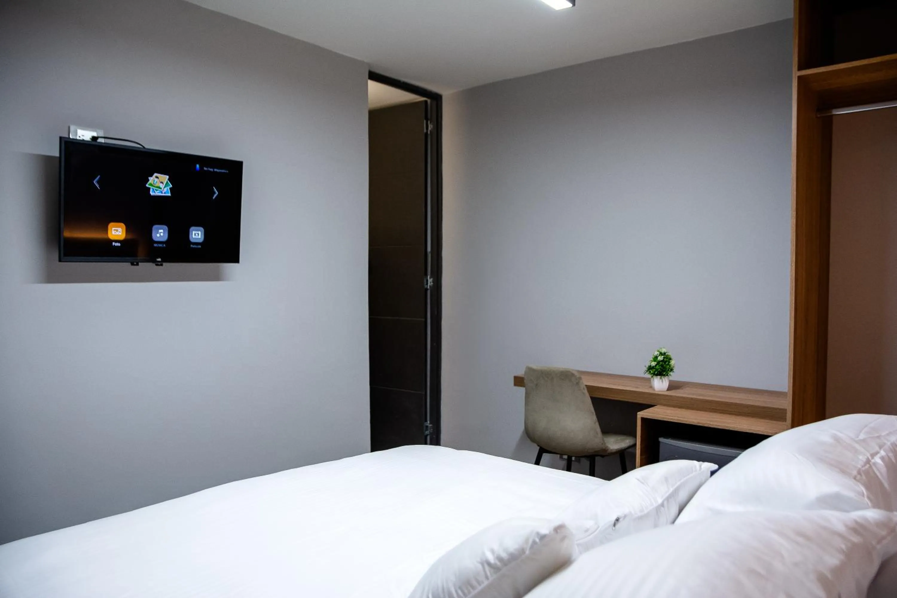 Bed in Aerosuites & SkyHub
