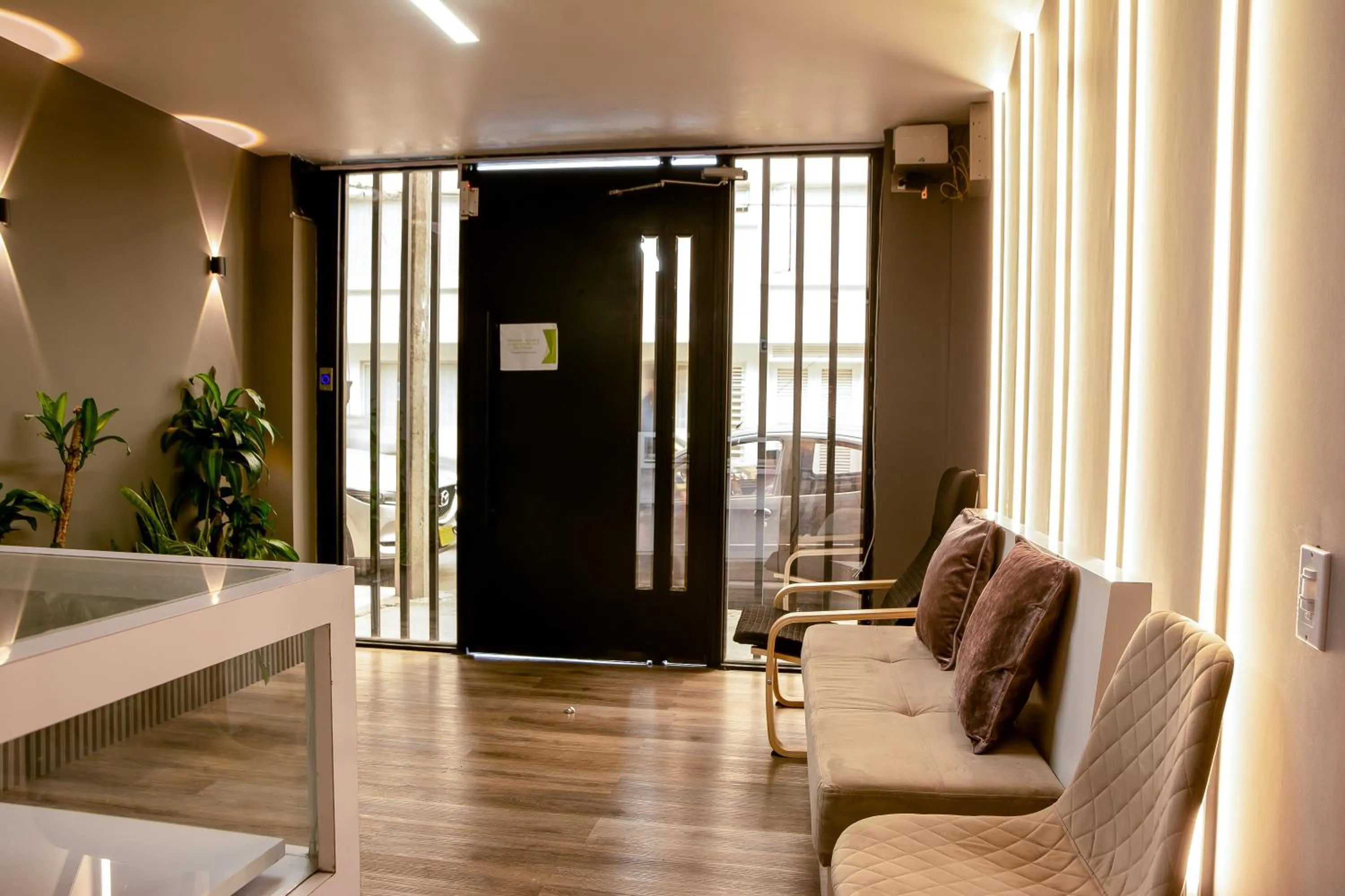 Aerosuites & SkyHub