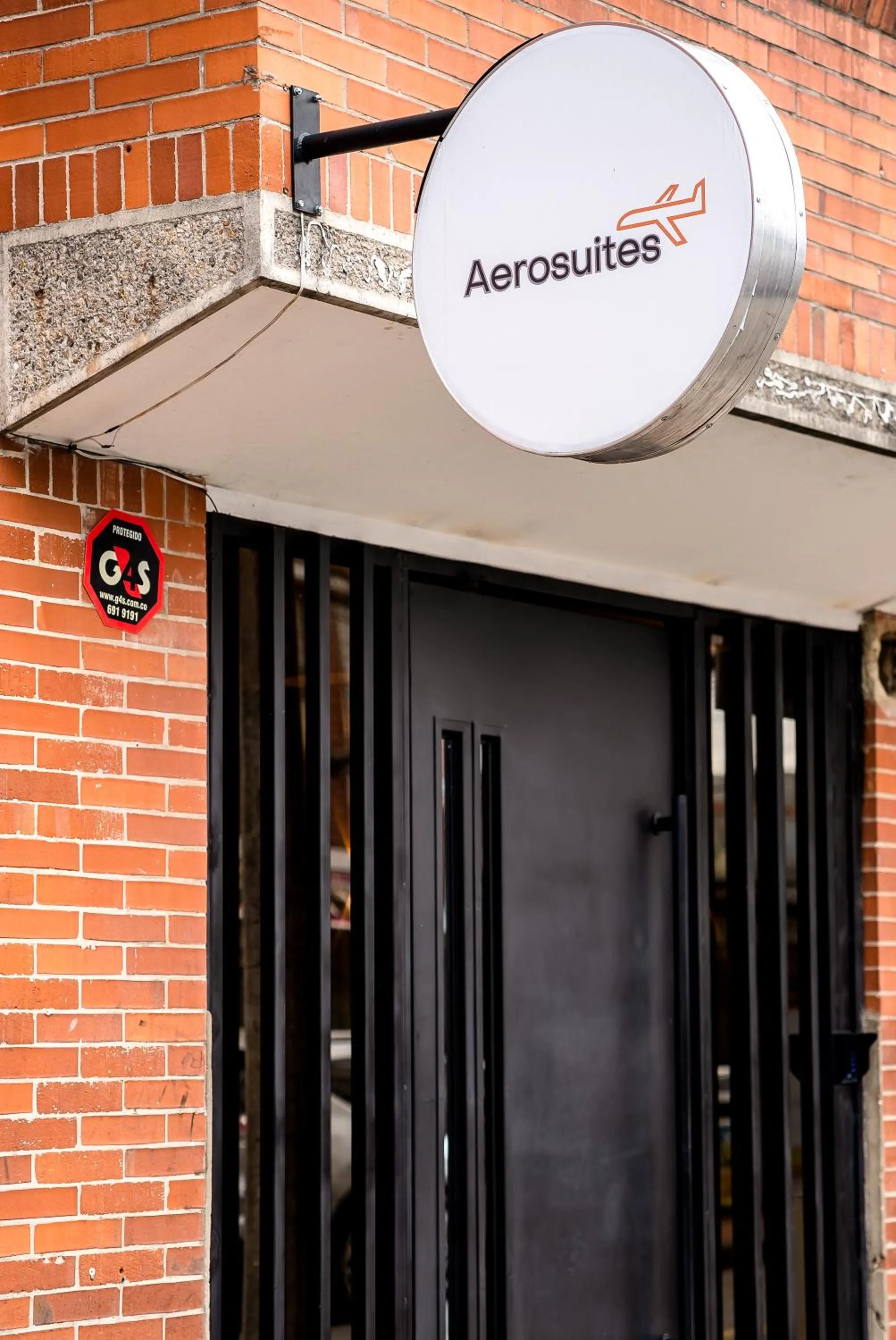 Property logo or sign in Aerosuites & SkyHub