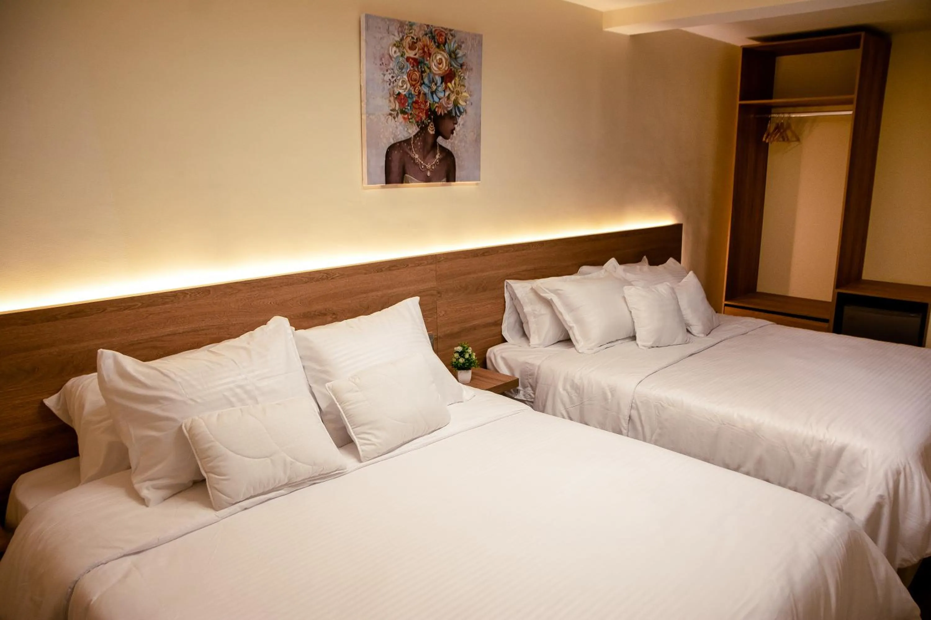 Bed in Aerosuites & SkyHub