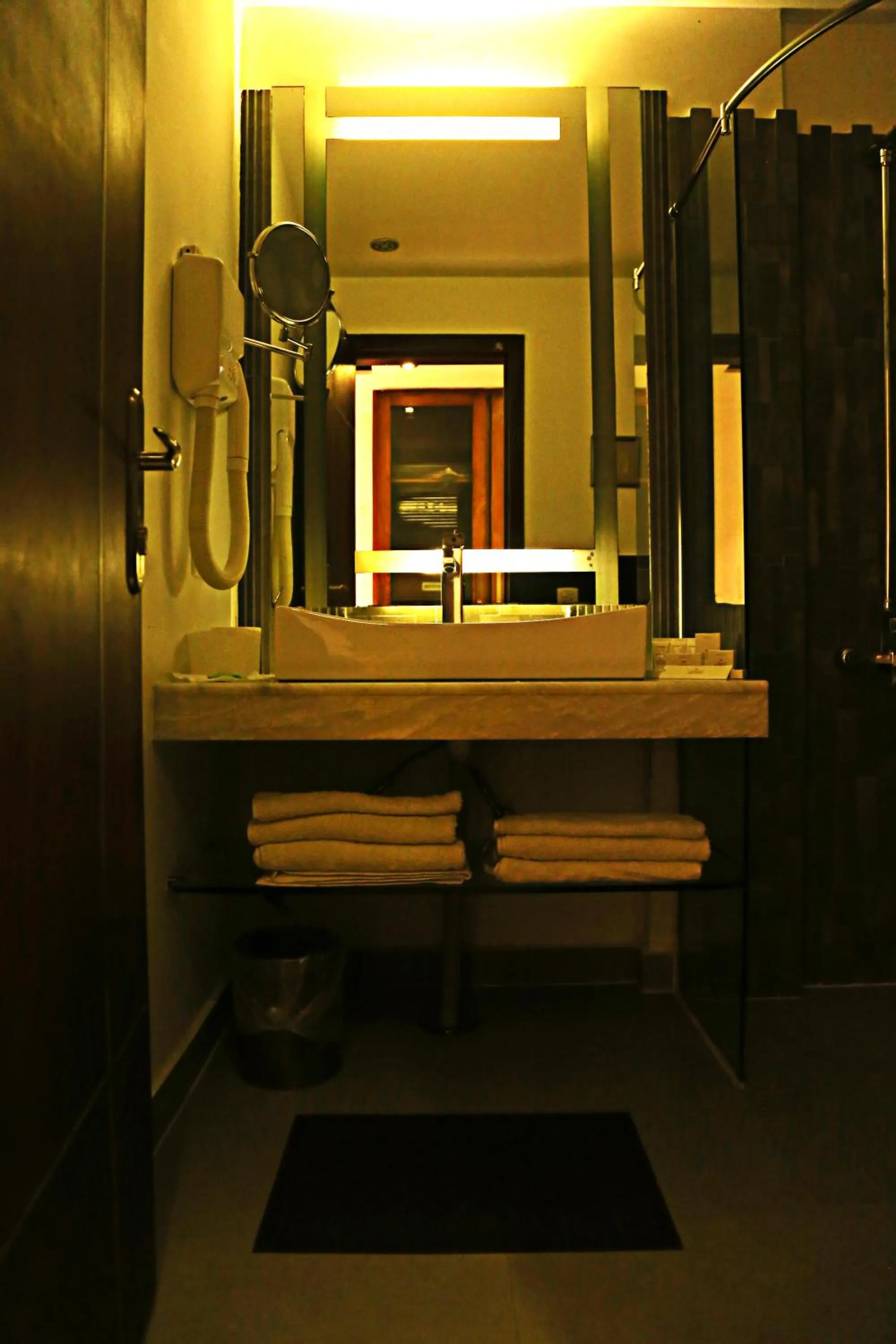 Bathroom in Lahore Continental Hotel