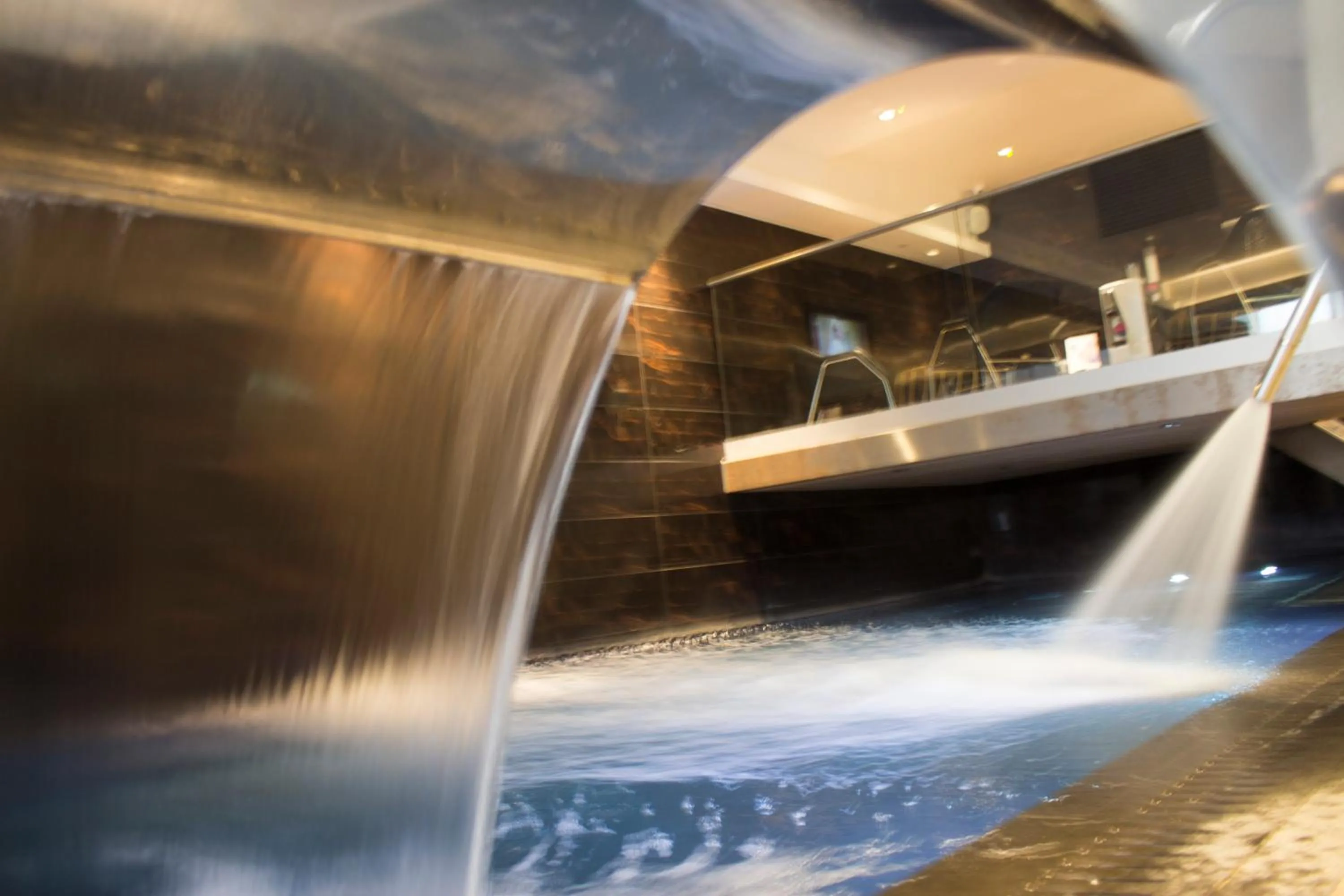 Swimming pool in DoubleTree by Hilton Hotel & Spa Liverpool