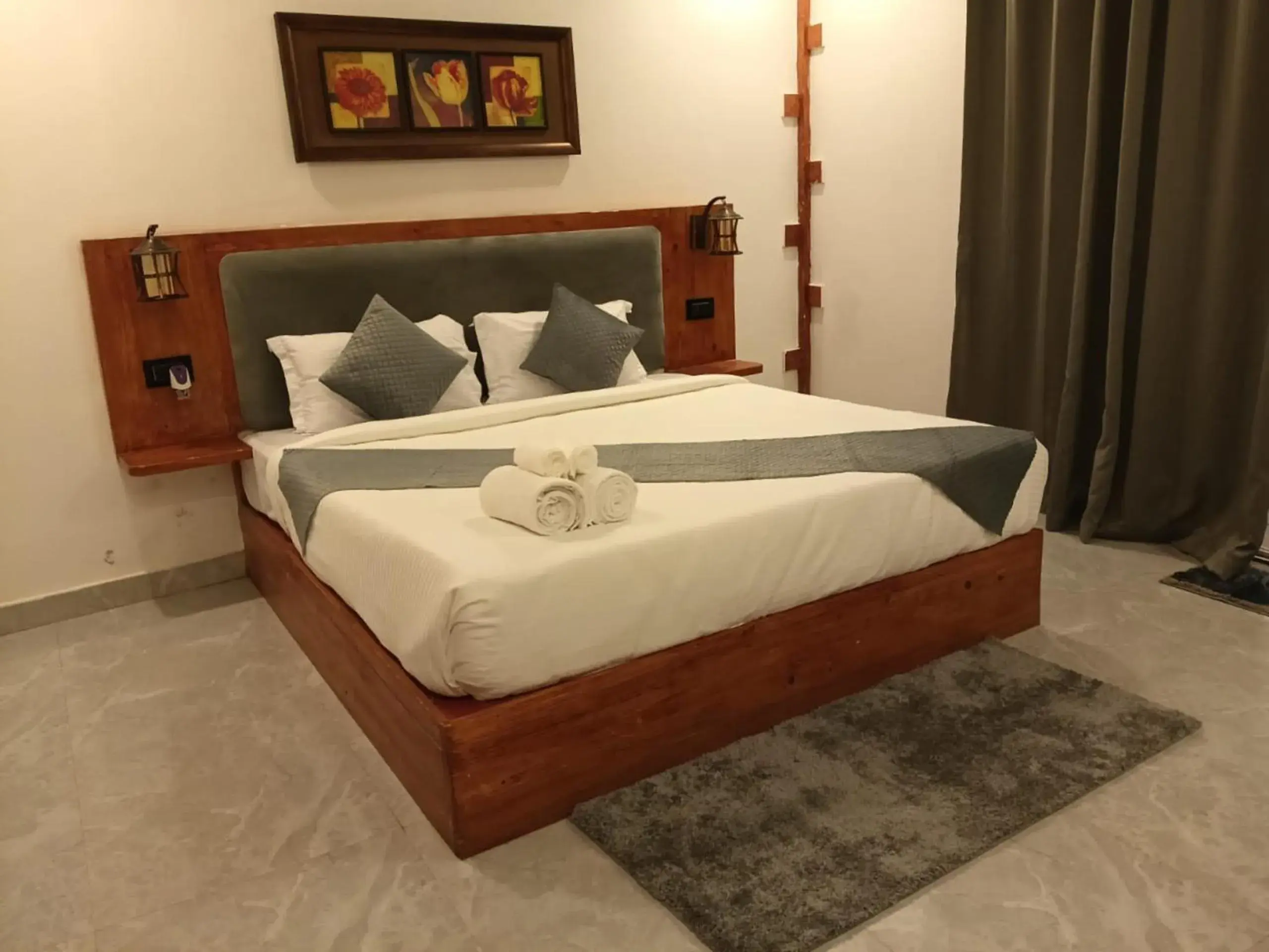 Bed in White Turtle Resort Bed in White Turtle Resort