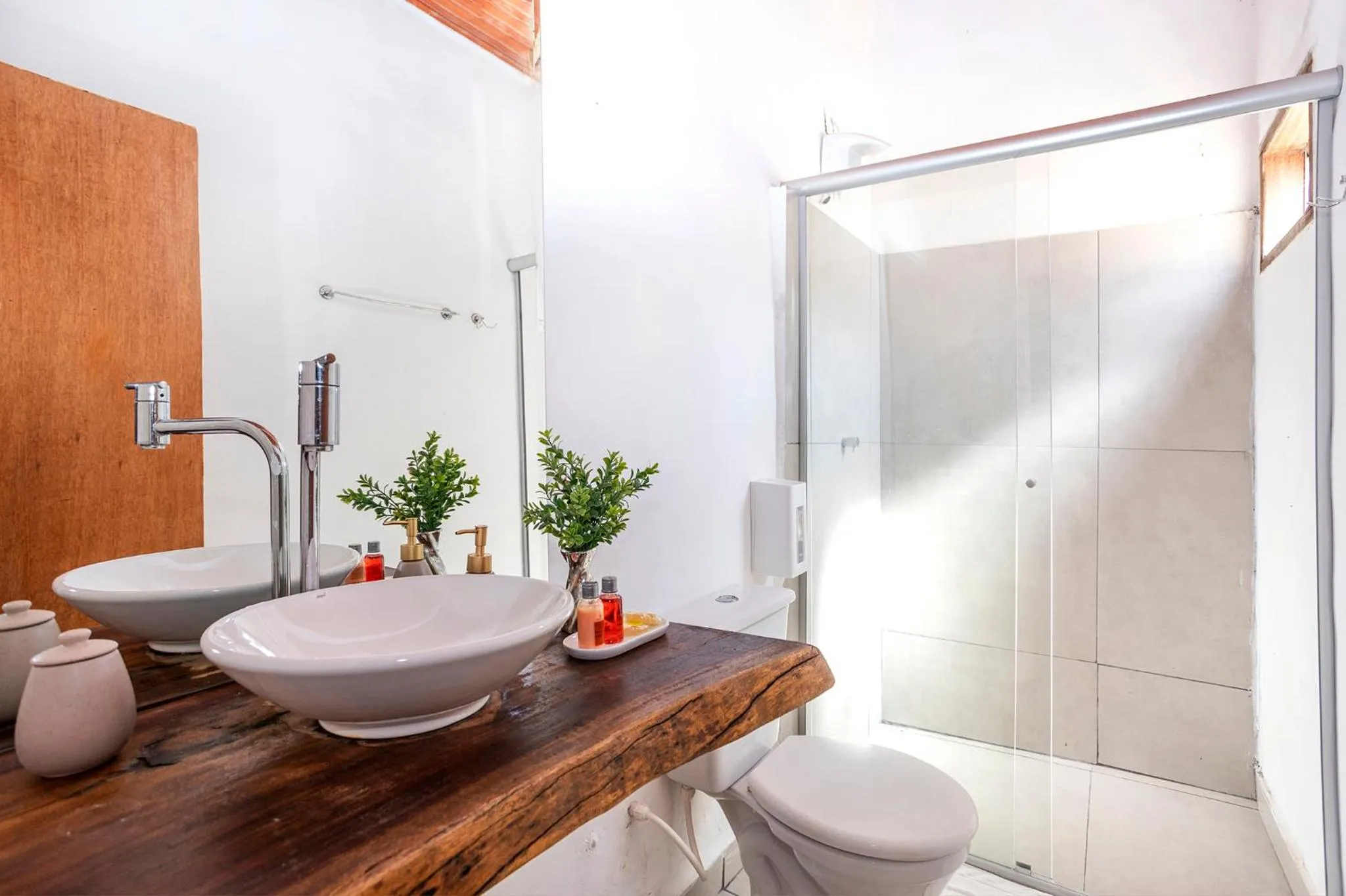 Shower in Pousada Vereda da Serra