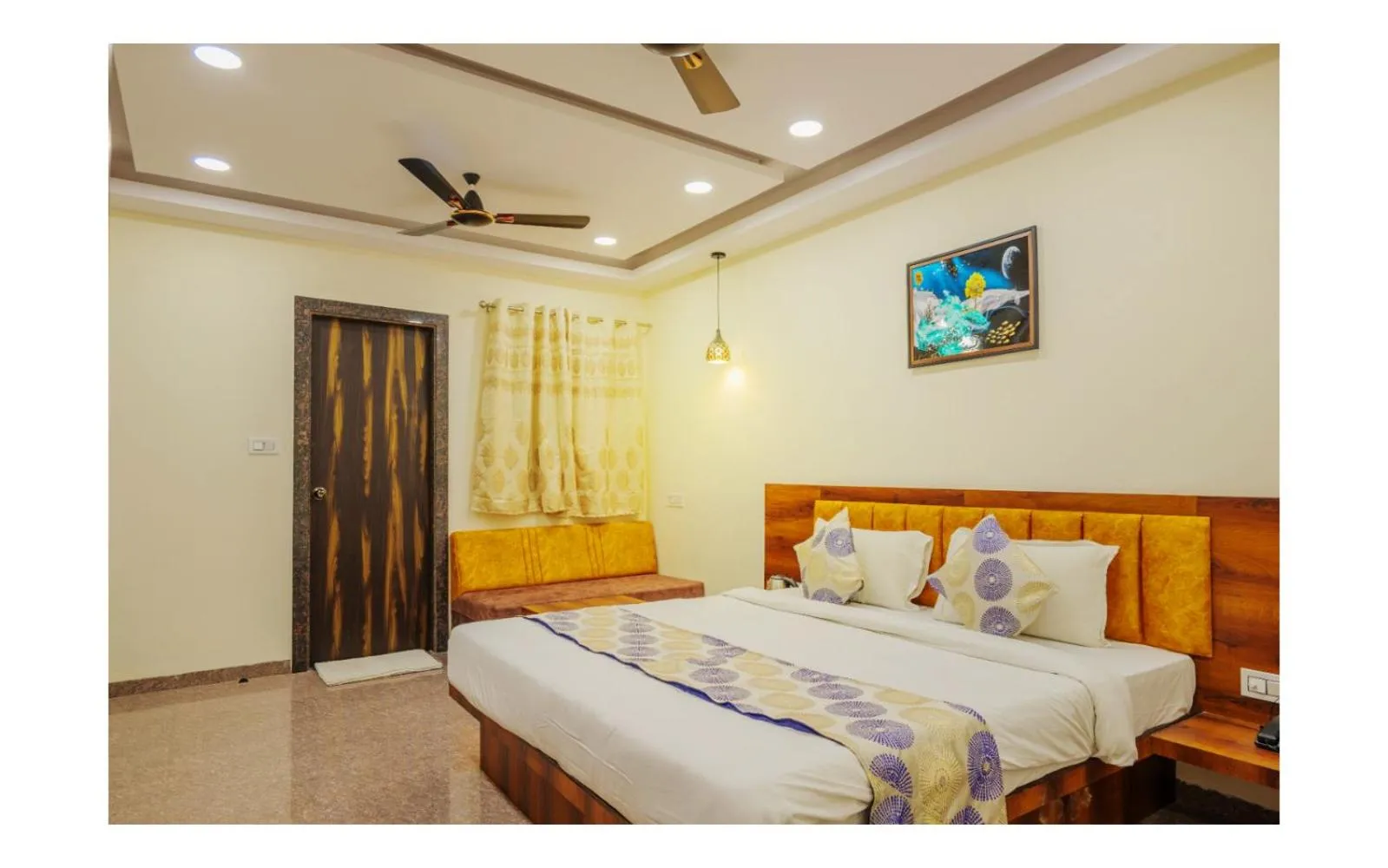 Bed in Hotel Dream Inn