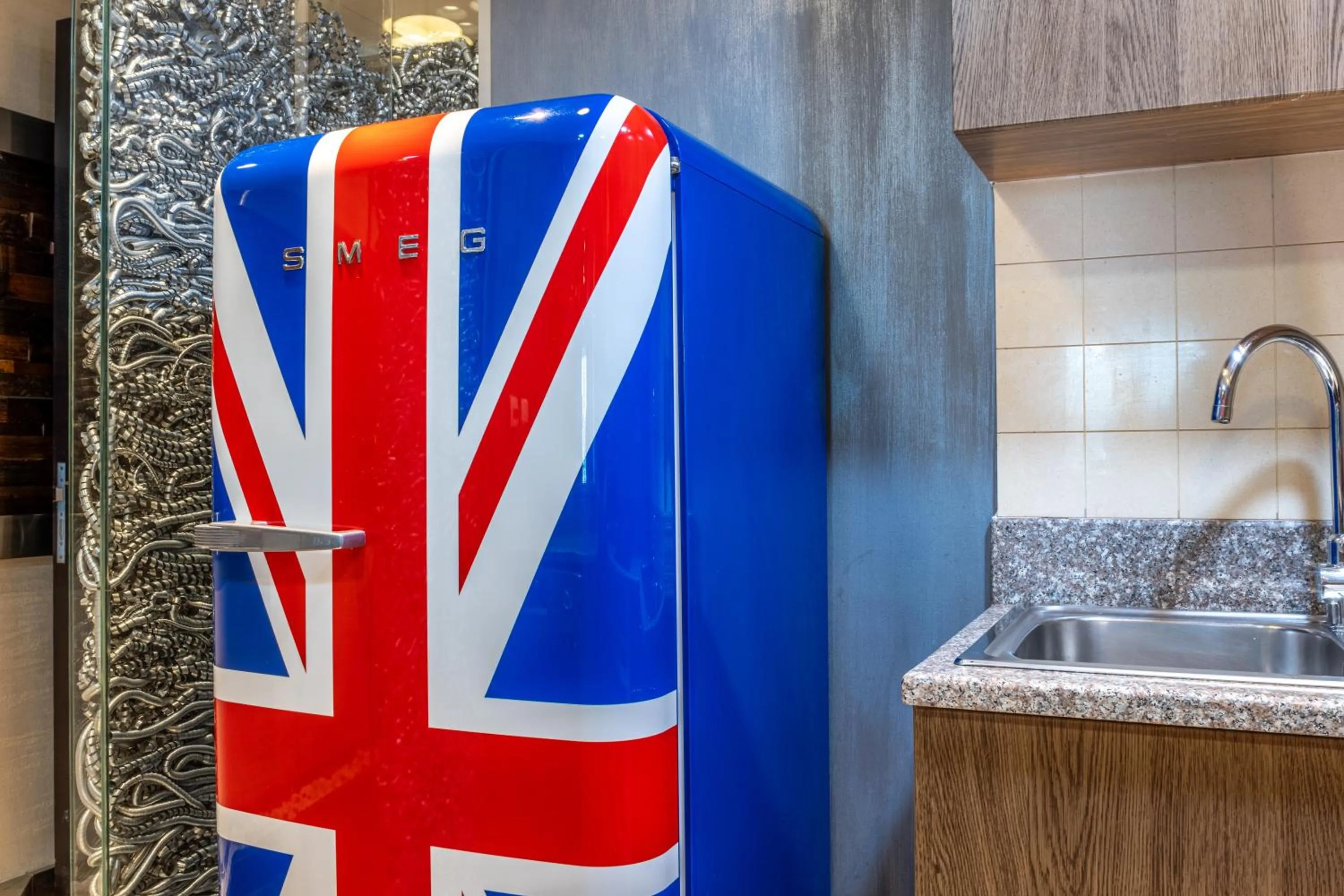 Kitchen or kitchenette in Paradise of the Mind by Lagom