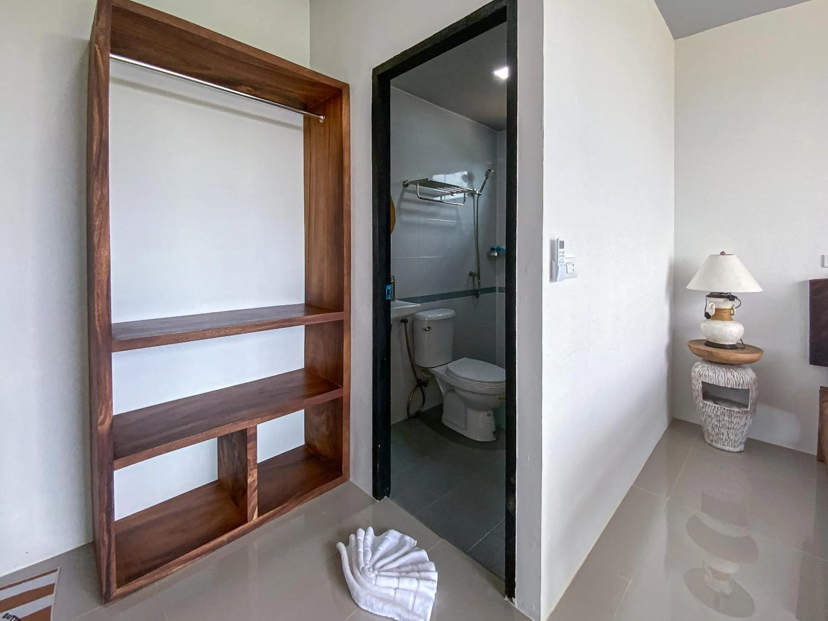 Shower in Samet Nangshe Goodview