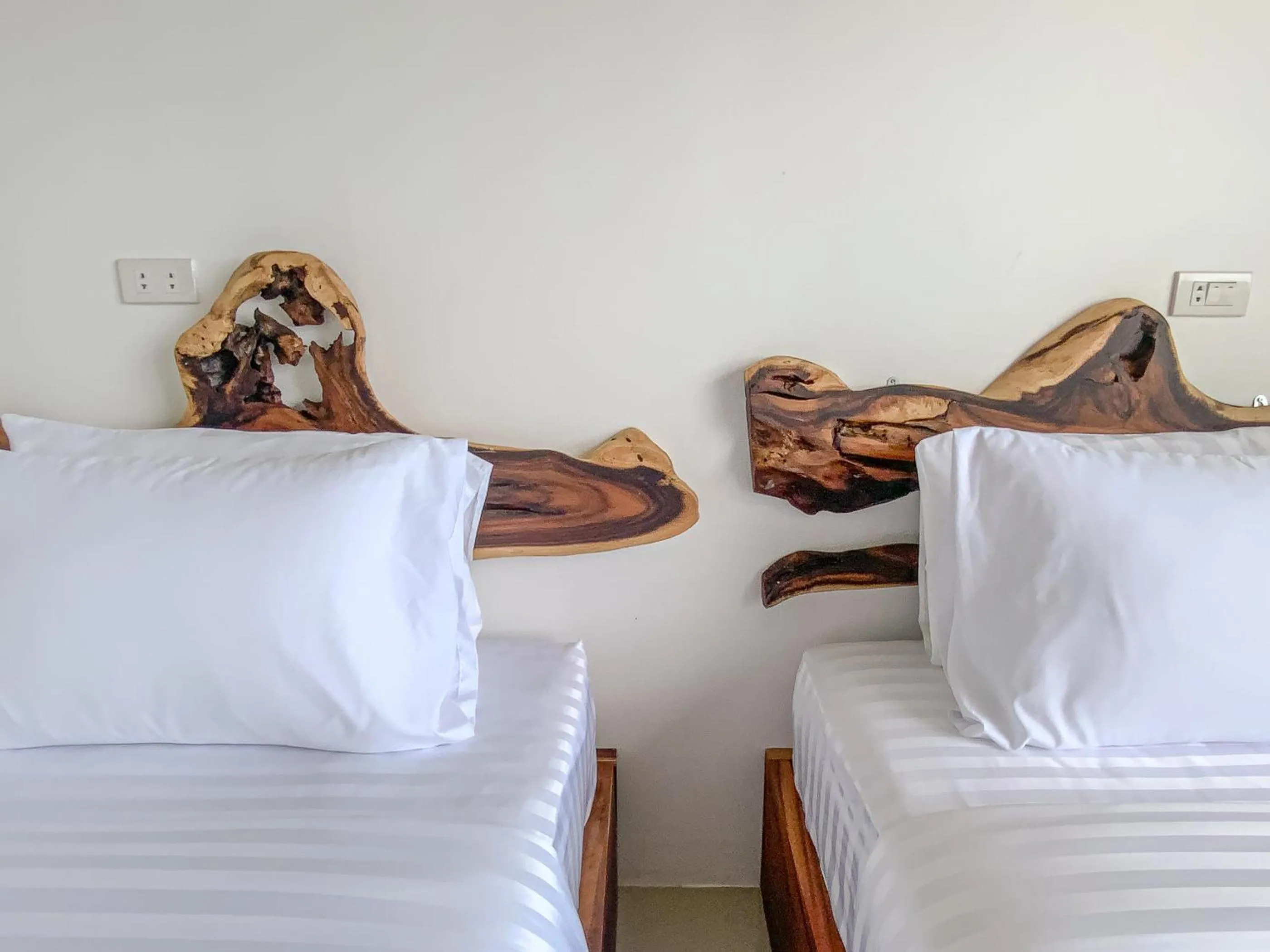 Bed in Samet Nangshe Goodview