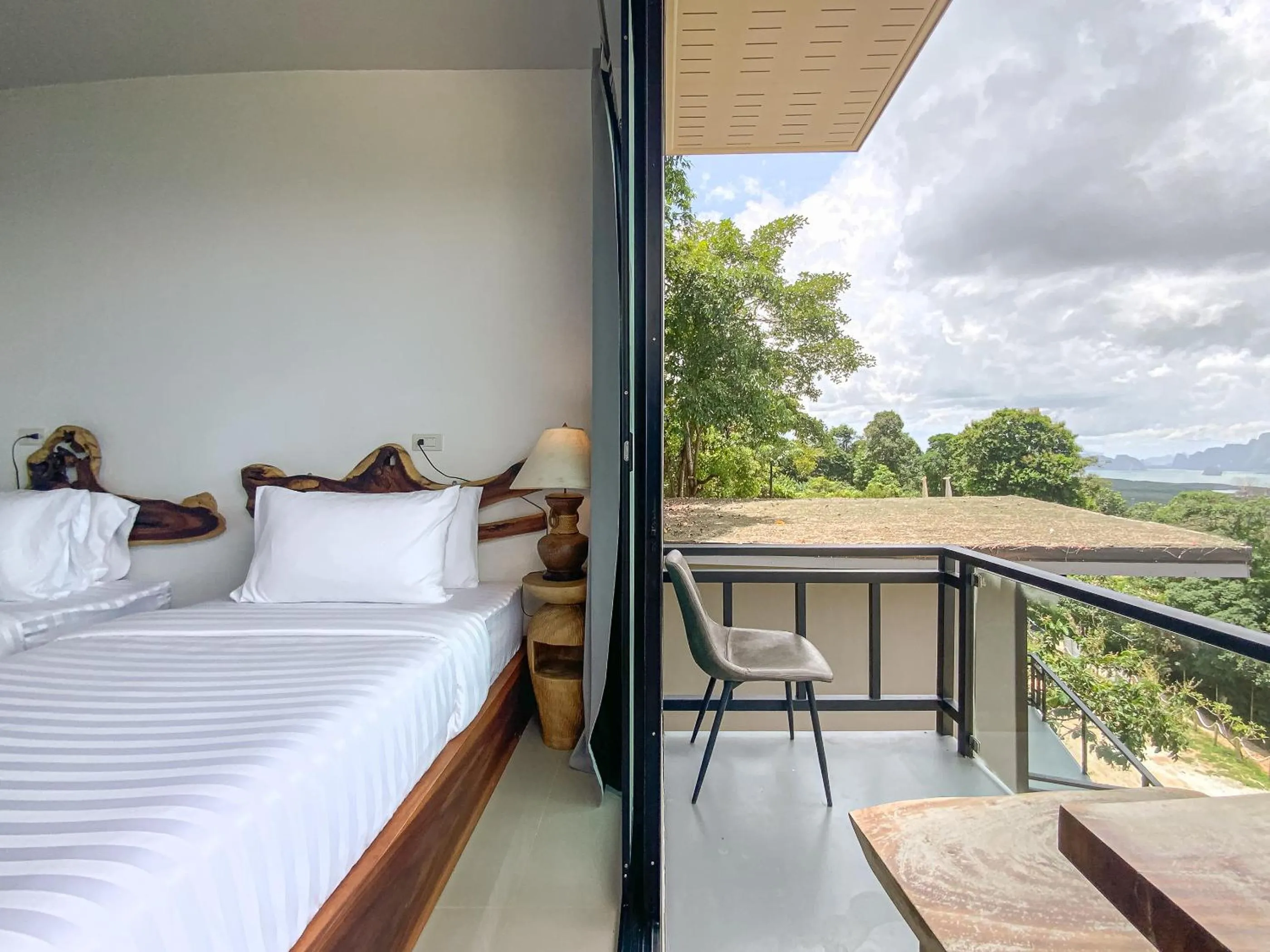 Bed in Samet Nangshe Goodview