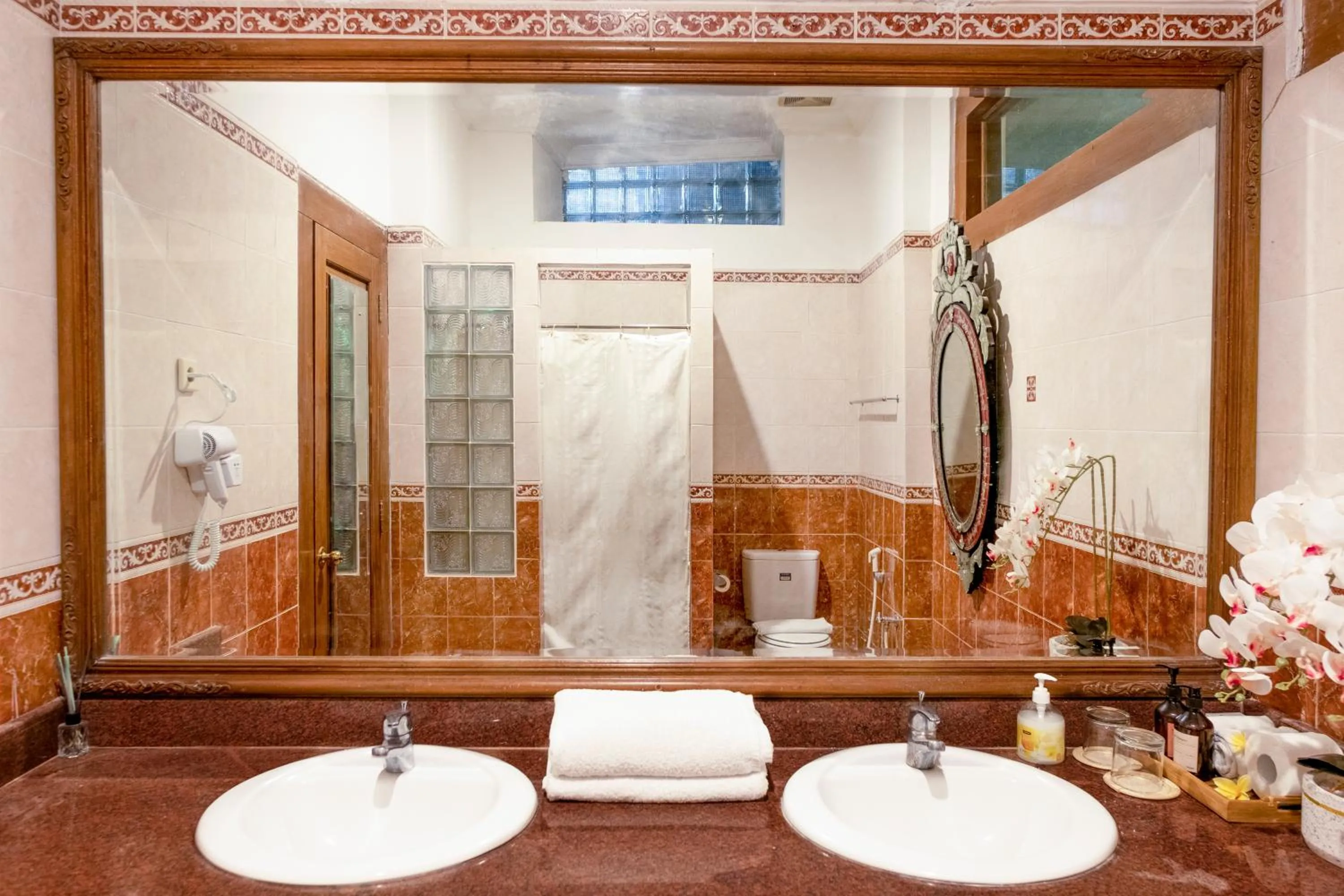 Bathroom in Rumah Pesik Art & Heritage Hotel