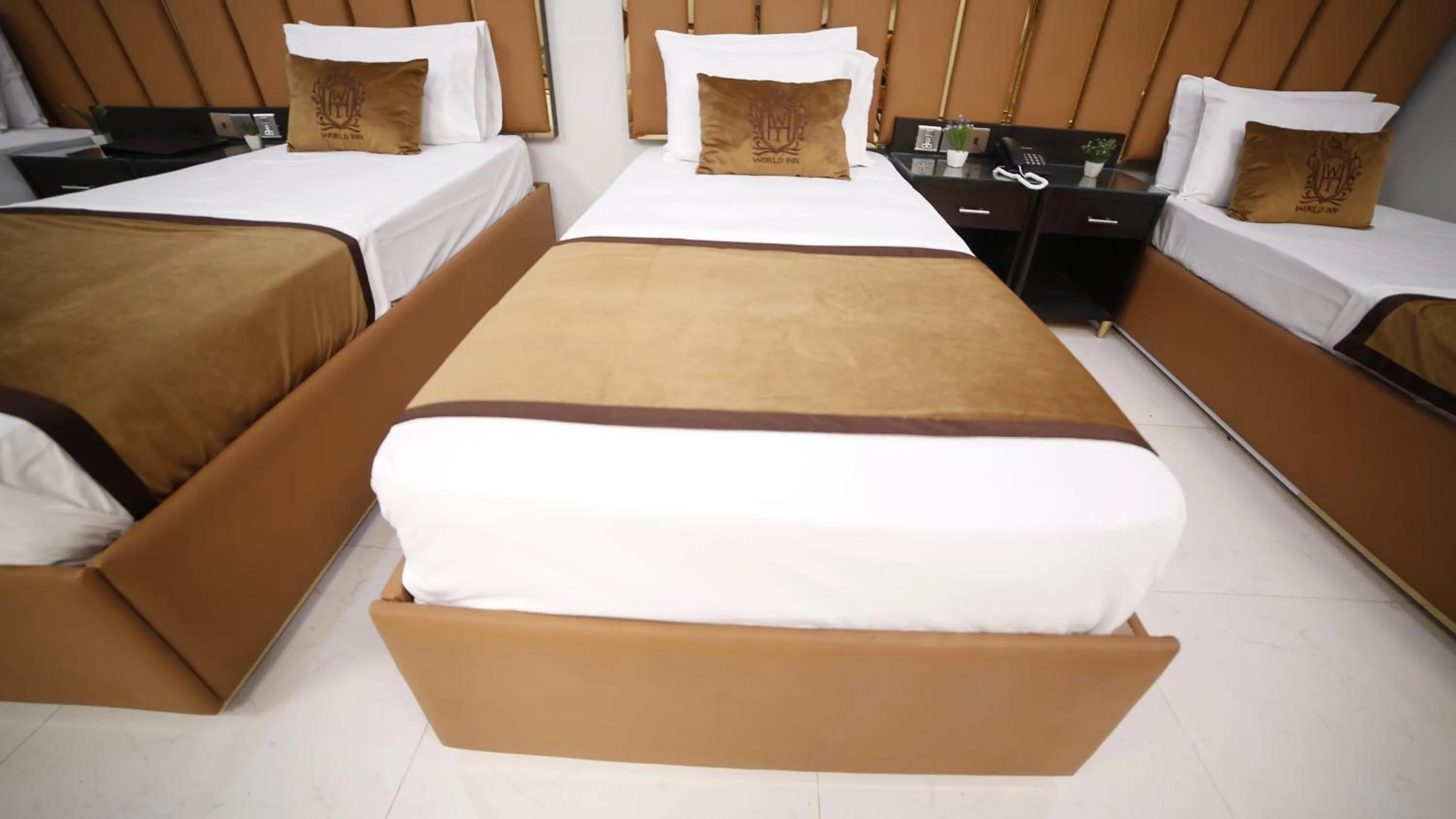Bed in Four Squares by WI Hotel